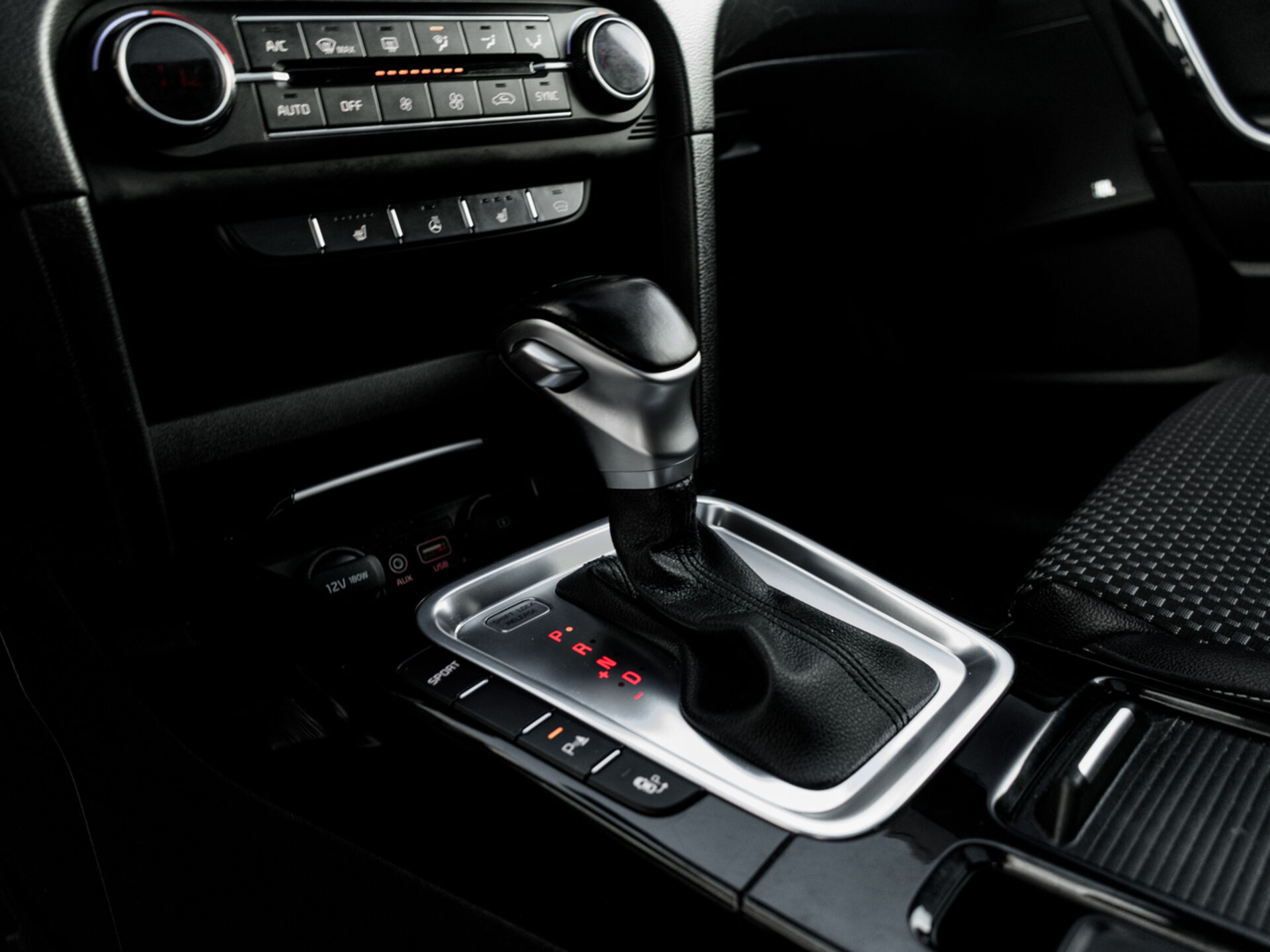 Купить Kia Ceed 1.4 AMT (140 л.с.), 2018 в Екатеренбурге