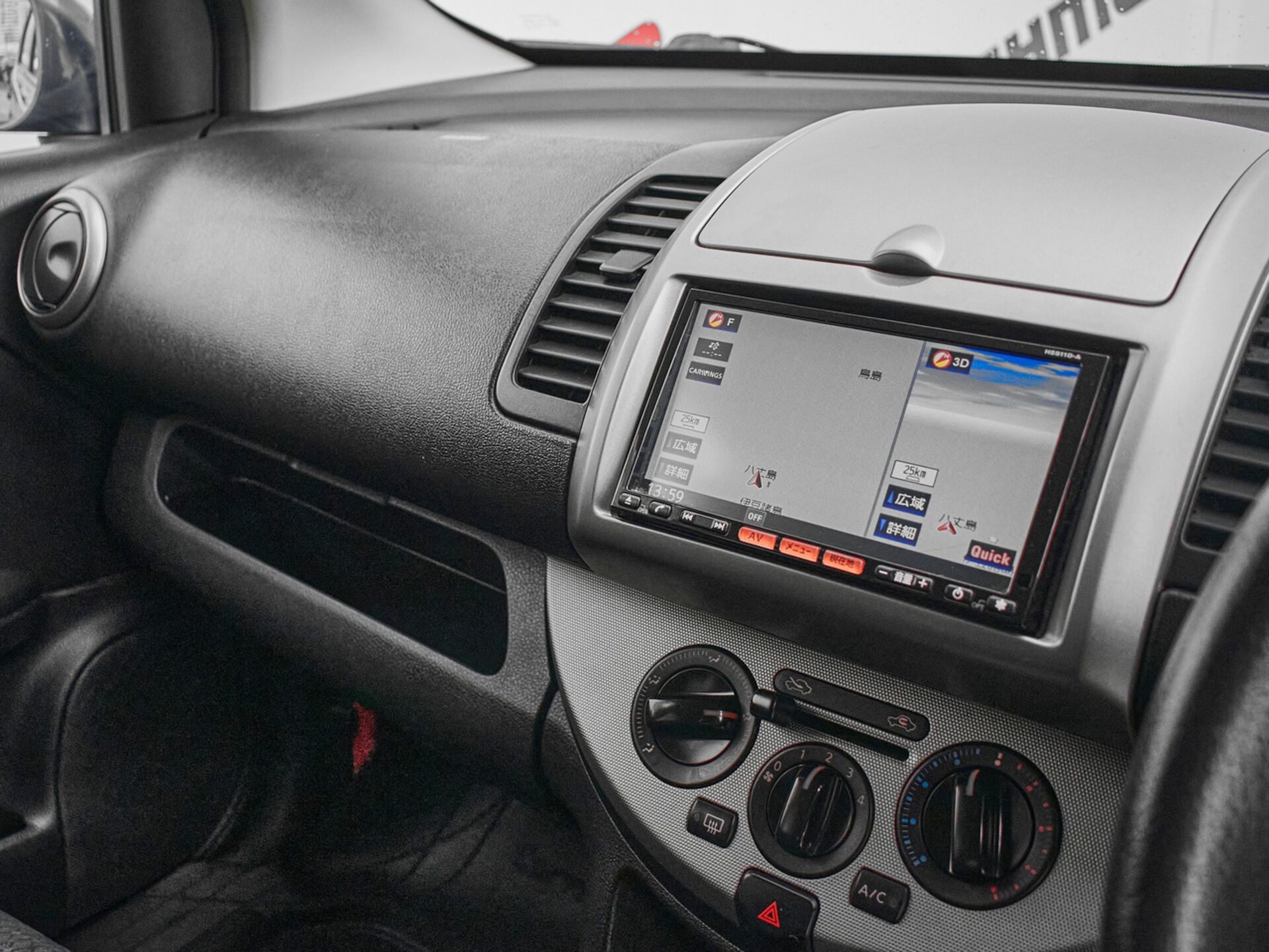 Купить Nissan Note 1.5 CVT (109 л.с.), 2011 в Екатеренбурге