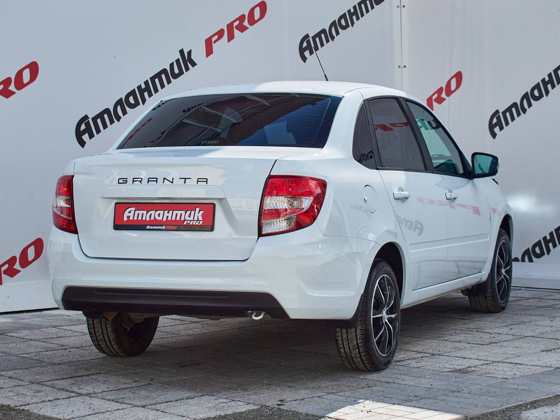 Купить Lada (ВАЗ) Granta Euro-2 1.6 MT (90 л.с.), 2023 в Екатеренбурге