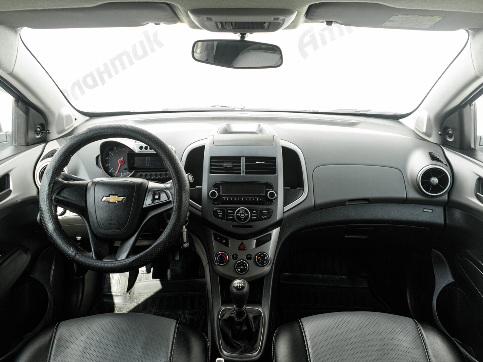 Купить Chevrolet Aveo 1.6 MT (115 л.с.), 2012 в Екатеренбурге