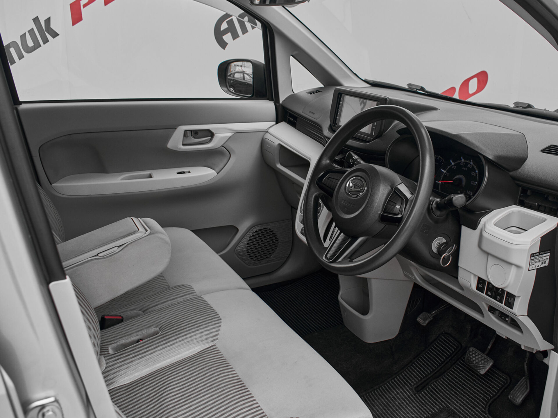 Купить Daihatsu Move 0.7 CVT (52 л.с.) 4WD, 2018 в Екатеренбурге