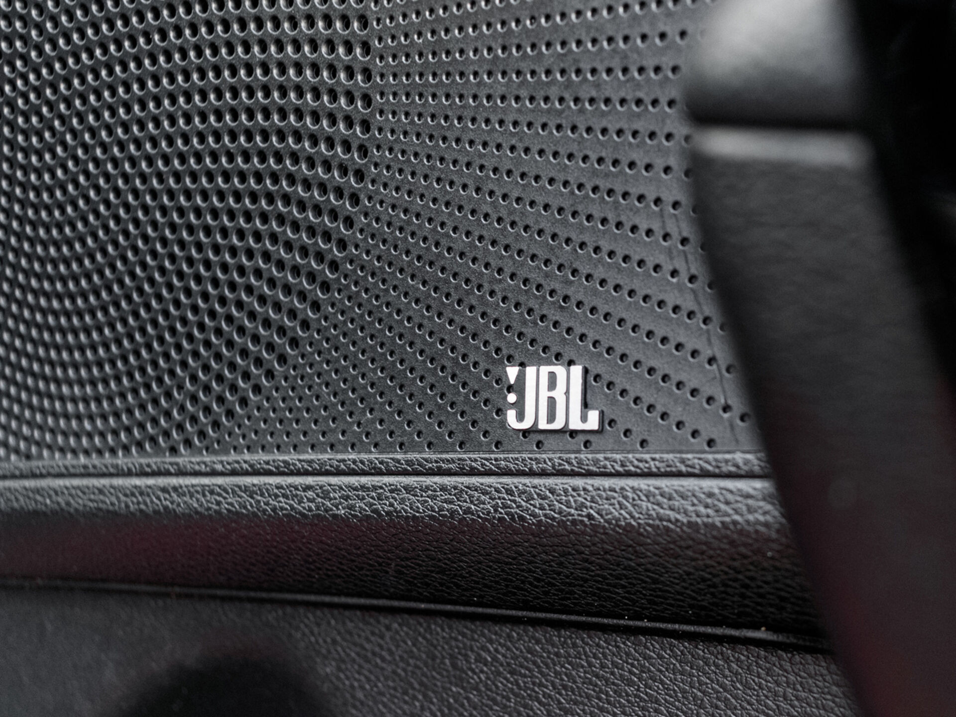 Купить Kia Ceed 1.4 AMT (140 л.с.), 2018 в Екатеренбурге