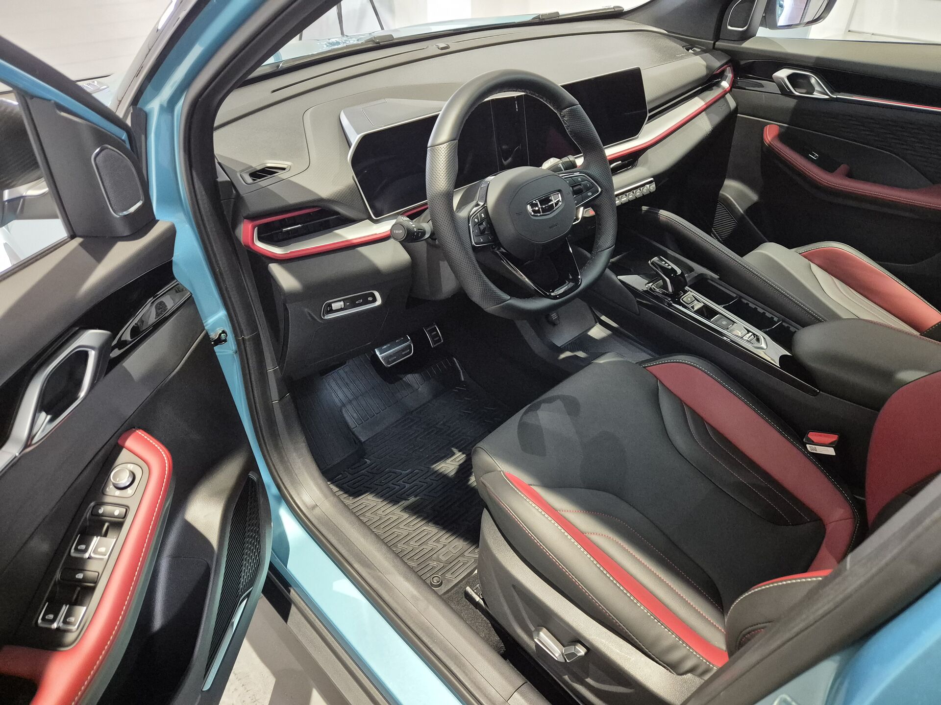 Geely Coolray, 224900000000₽ - вид 7