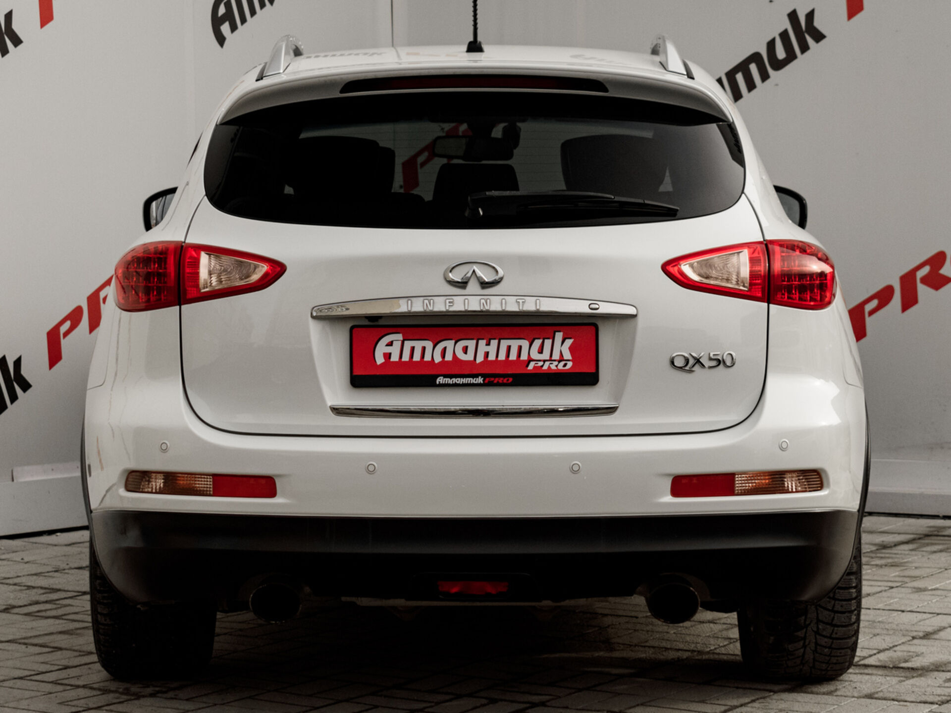 Купить Infiniti QX50 2.5 AT (222 л.с.) 4WD, 2014 в Екатеренбурге