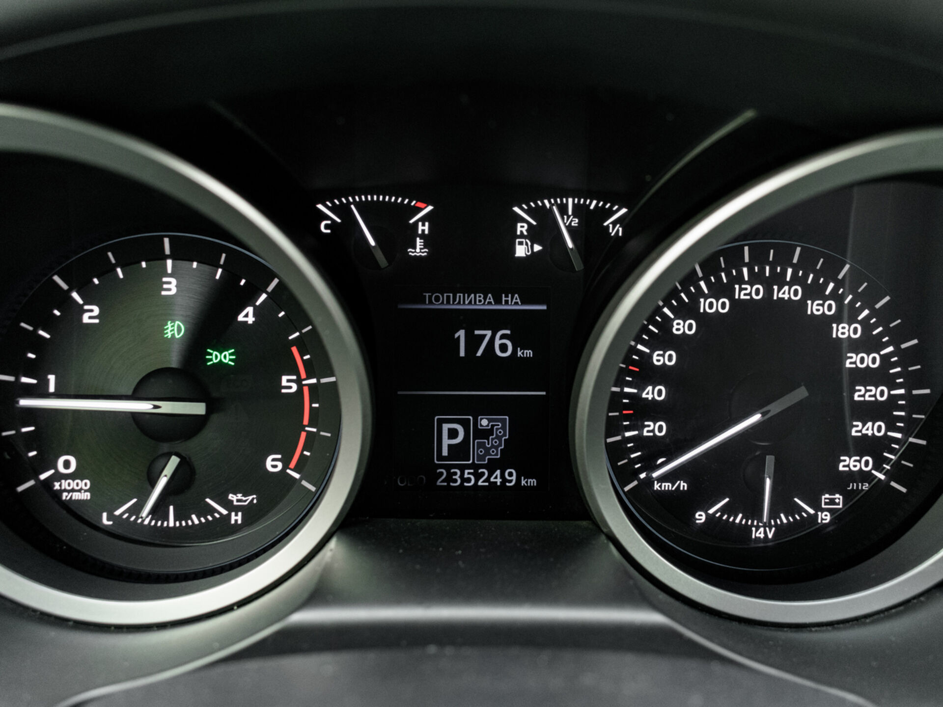 Купить Toyota Land Cruiser 4.5d AT (235 л.с.) 4WD, 2013 в Екатеренбурге