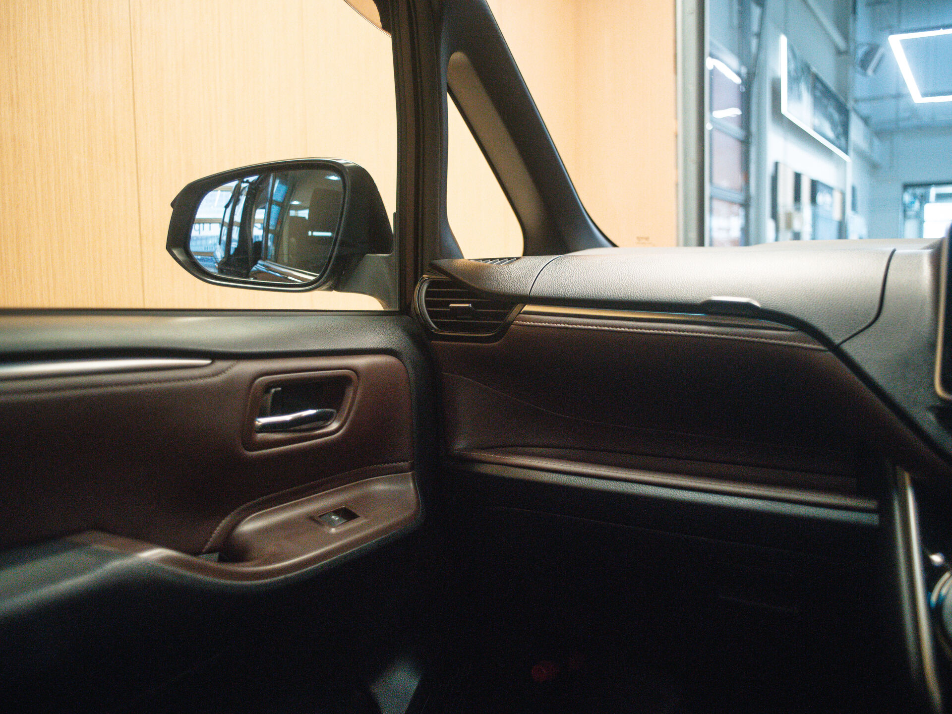 Toyota Esquire 2015 19