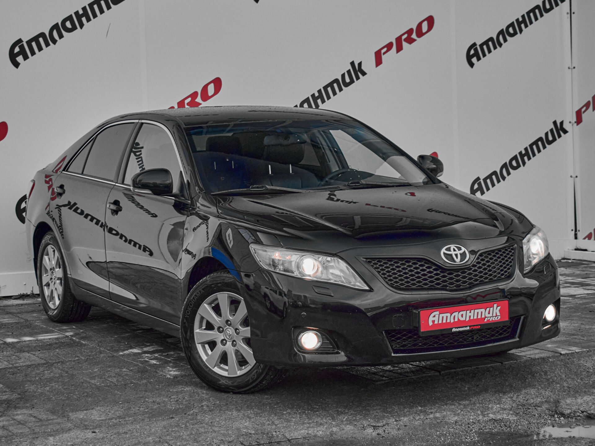 Купить Toyota Camry 3.5 AT (277 л.с.), 2011 в Екатеренбурге