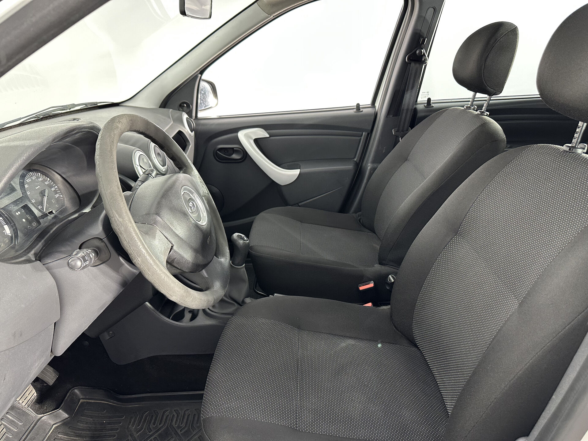 Lada Largus Norma Climate (5 мест) (2015-2019) 2019 г.в., 165 000 км.
