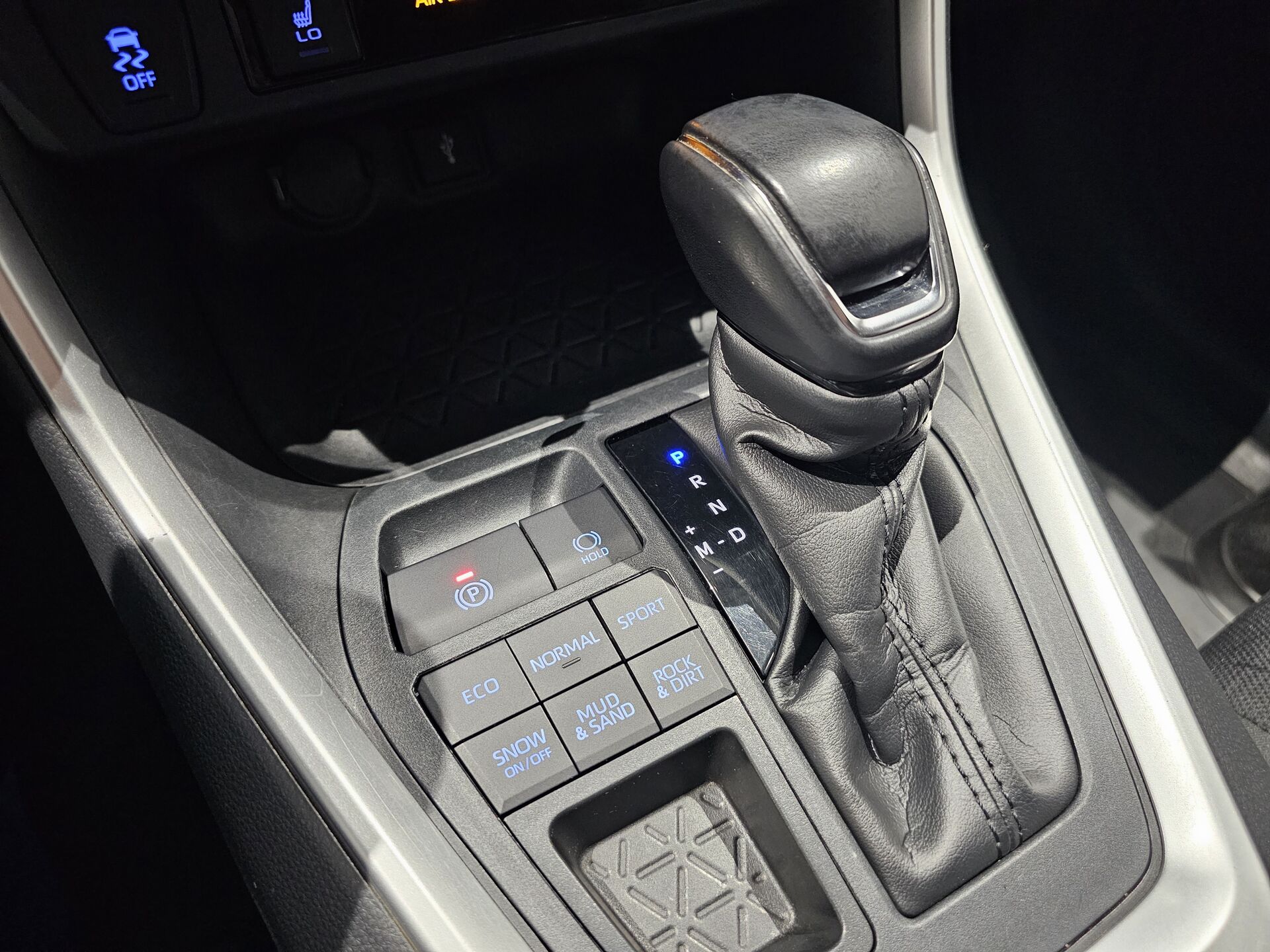 Toyota RAV4, 353880000000₽ - вид 11