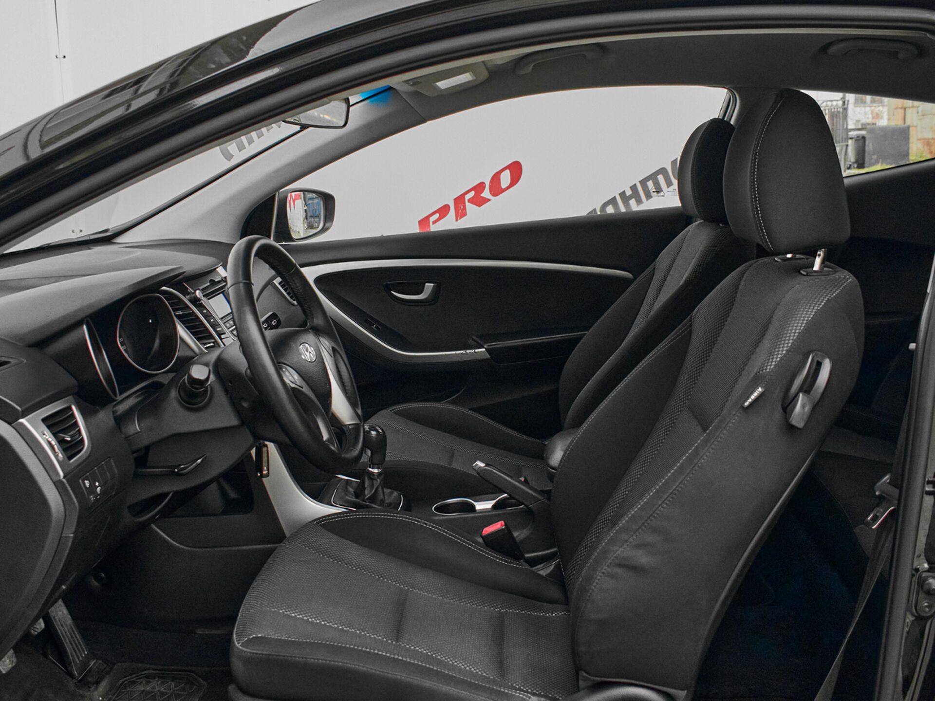 Купить Hyundai i30 1.4 MT (100 л.с.), 2013 в Екатеренбурге