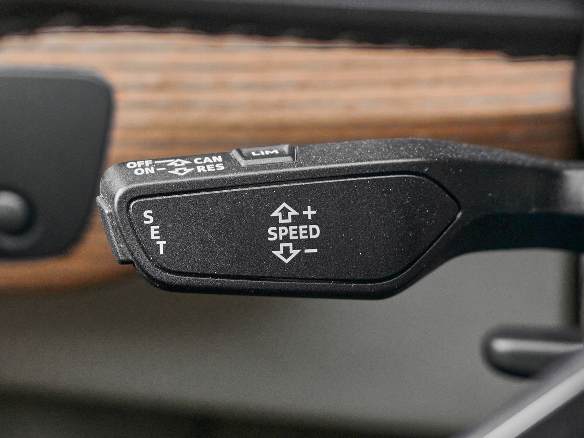 Купить Audi Q7 3.0d AT (249 л.с.) 4WD, 2016 в Екатеренбурге