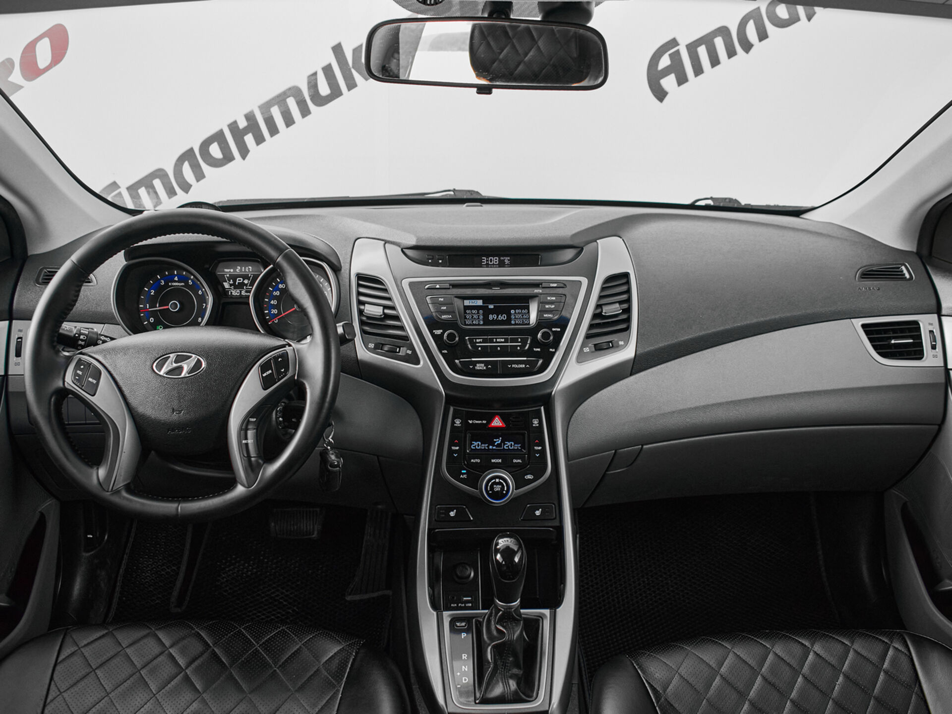 Купить Hyundai Elantra 1.6 AT (132 л.с.), 2015 в Екатеренбурге