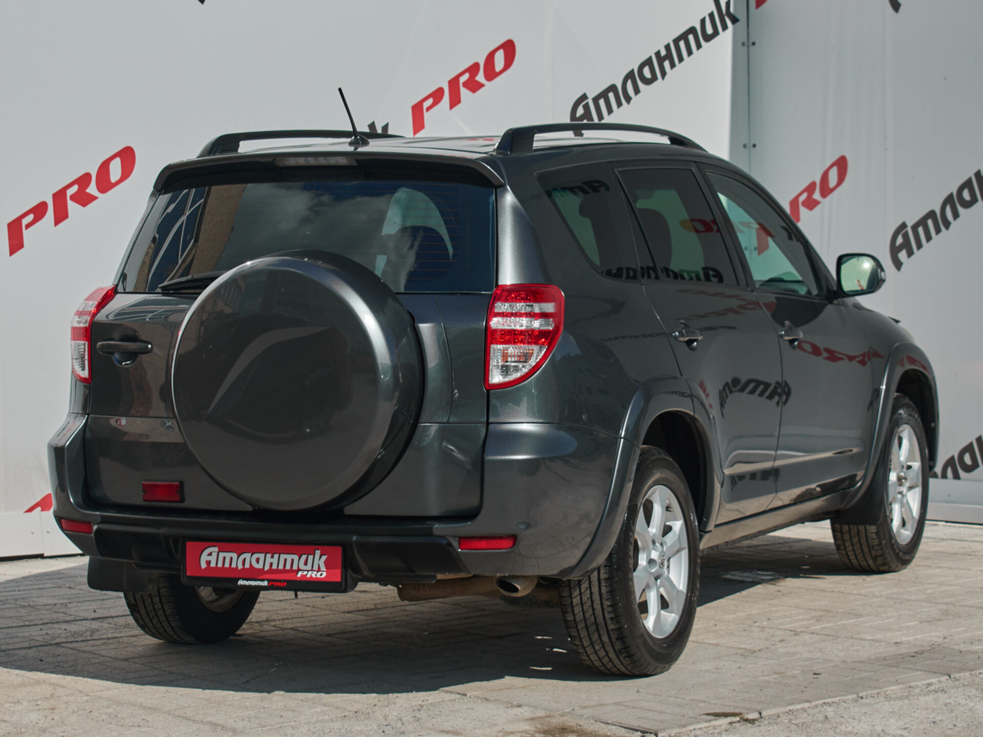 Купить Toyota RAV4 2.4 AT (170 л.с.) 4WD, 2012 в Екатеренбурге
