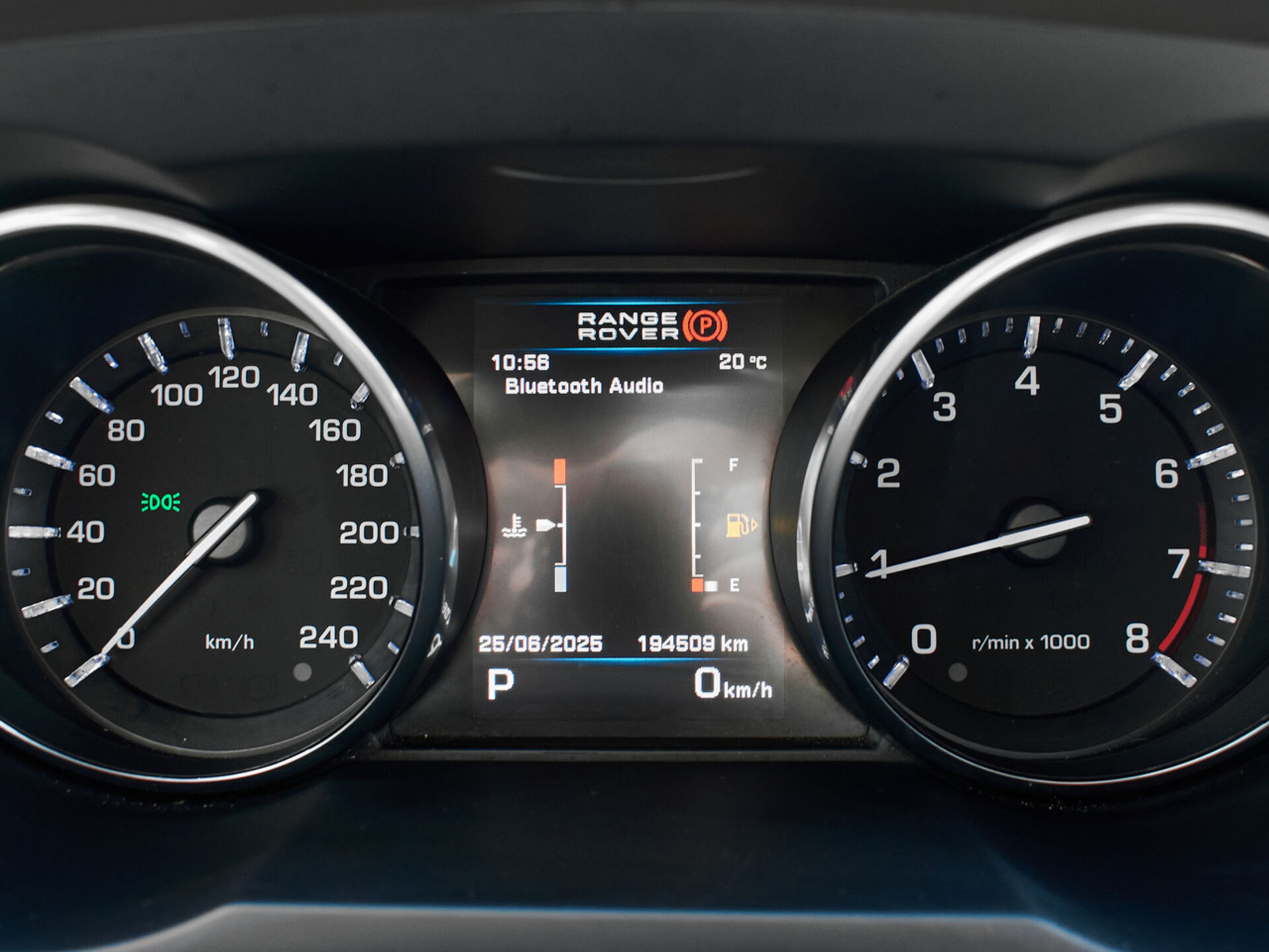 Купить Land Rover Range Rover Evoque 6-speed 2.0 AT (240 л.с.) 4WD, 2013 в Екатеренбурге