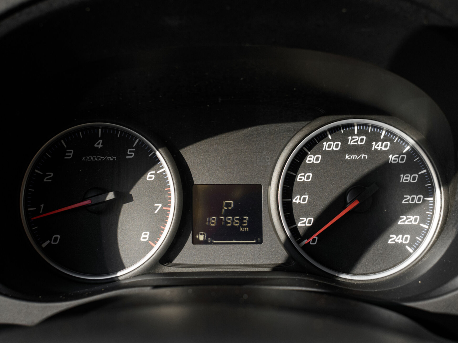 Купить Mitsubishi Outlander 2.0 CVT (146 л.с.) 4WD, 2014 в Екатеренбурге