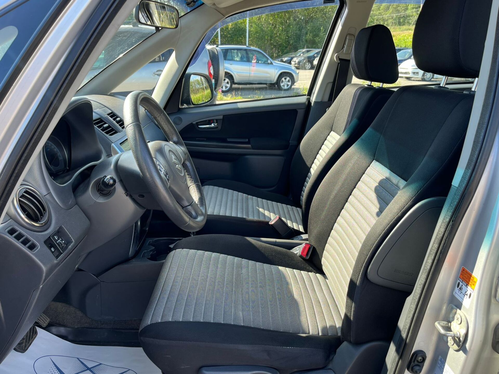 Suzuki SX4 GLX 2010 г.в., 136 000 км.