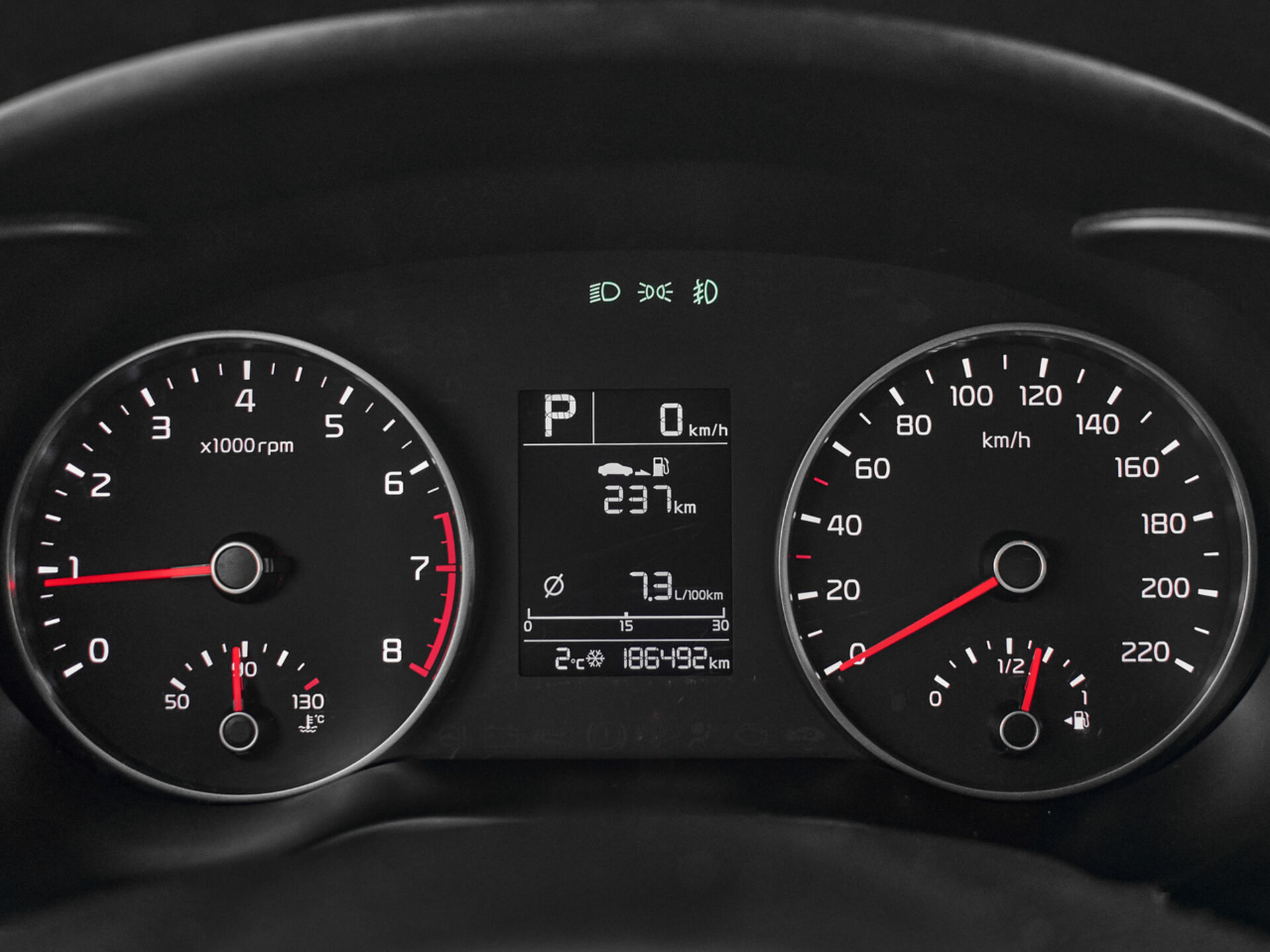 Купить Kia Rio 1.6 AT (123 л.с.), 2018 в Екатеренбурге