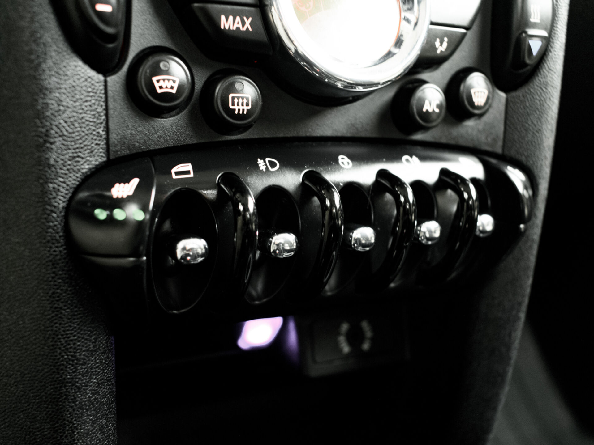 Купить MINI Hatch Cooper S 1.6 AT (184 л.с.), 2012 в Екатеренбурге