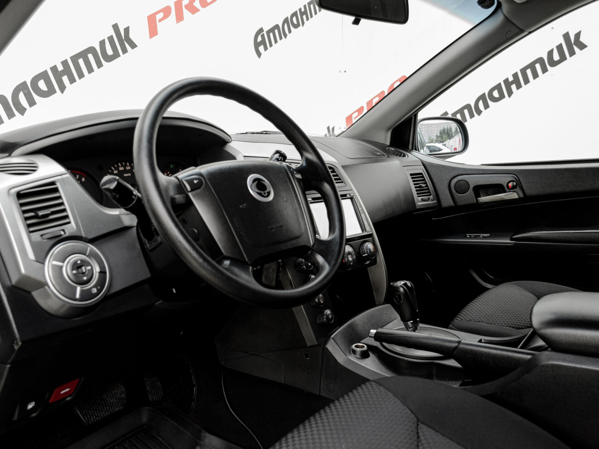 Купить SsangYong Kyron 6-speed 2.3 AT (150 л.с.) 4WD, 2013 в Екатеренбурге