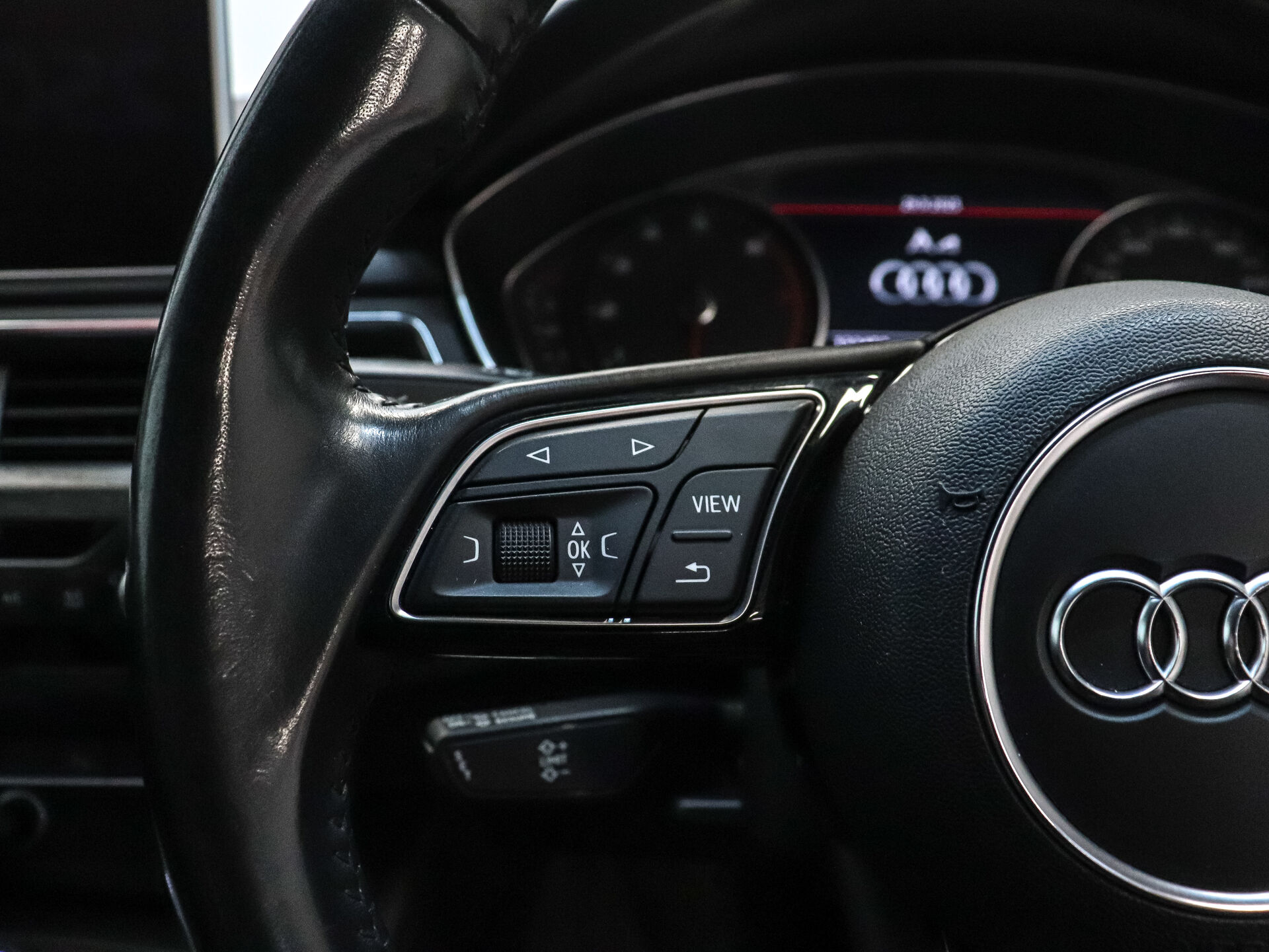 Audi A4 2017 12