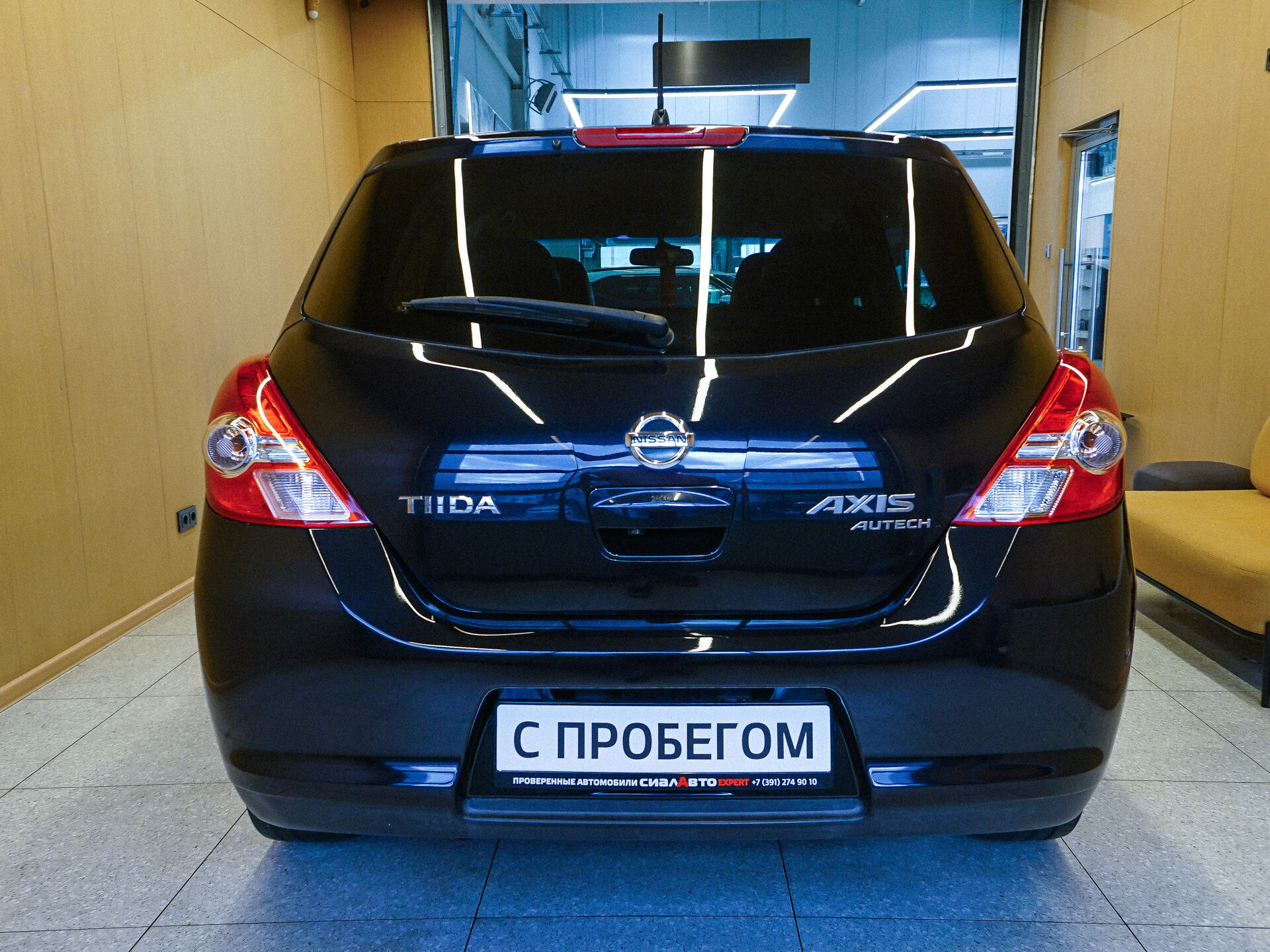 Nissan Tiida 2009 6