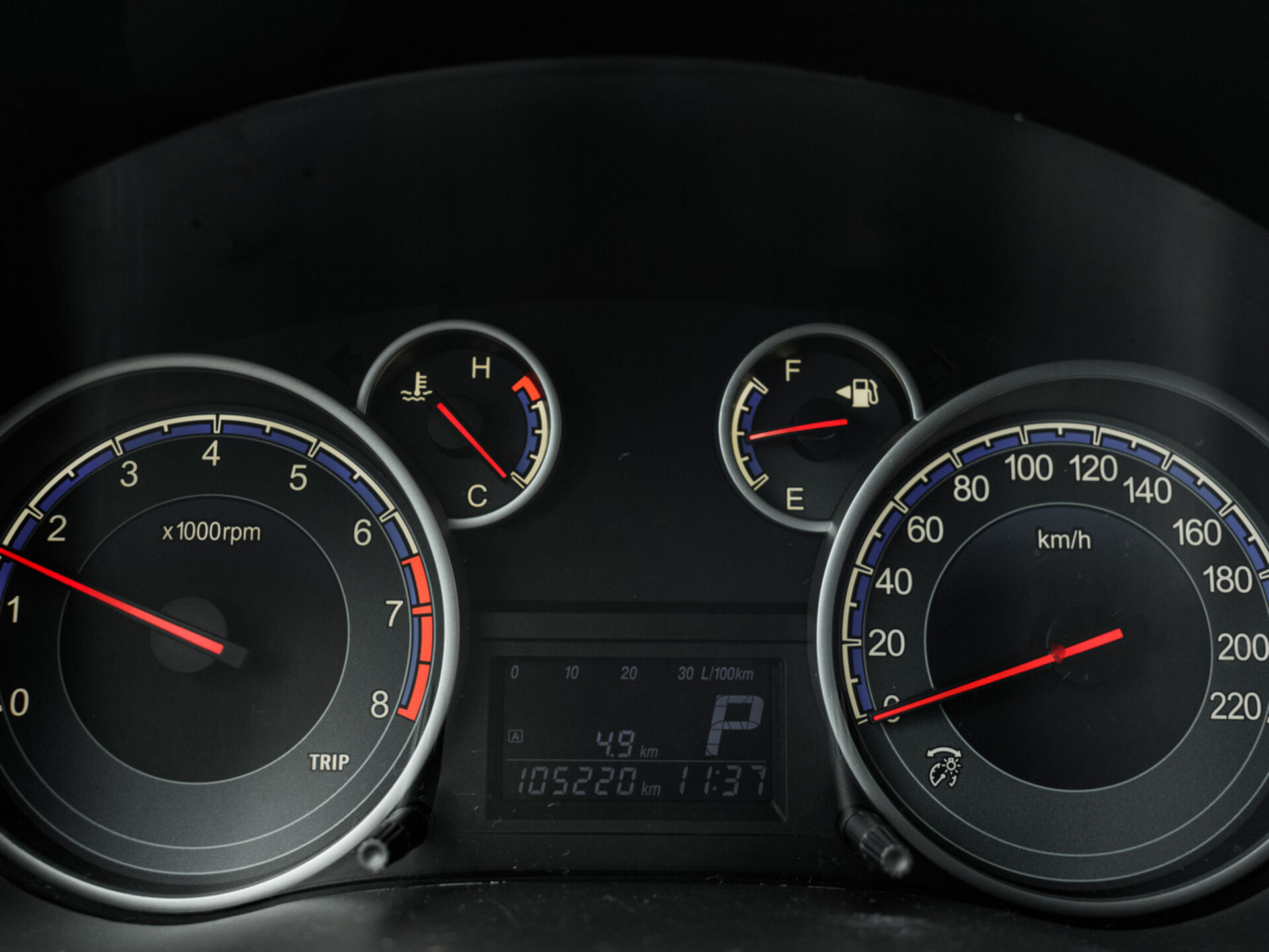 Купить Suzuki SX4 1.6 AT (112 л.с.), 2012 в Екатеренбурге