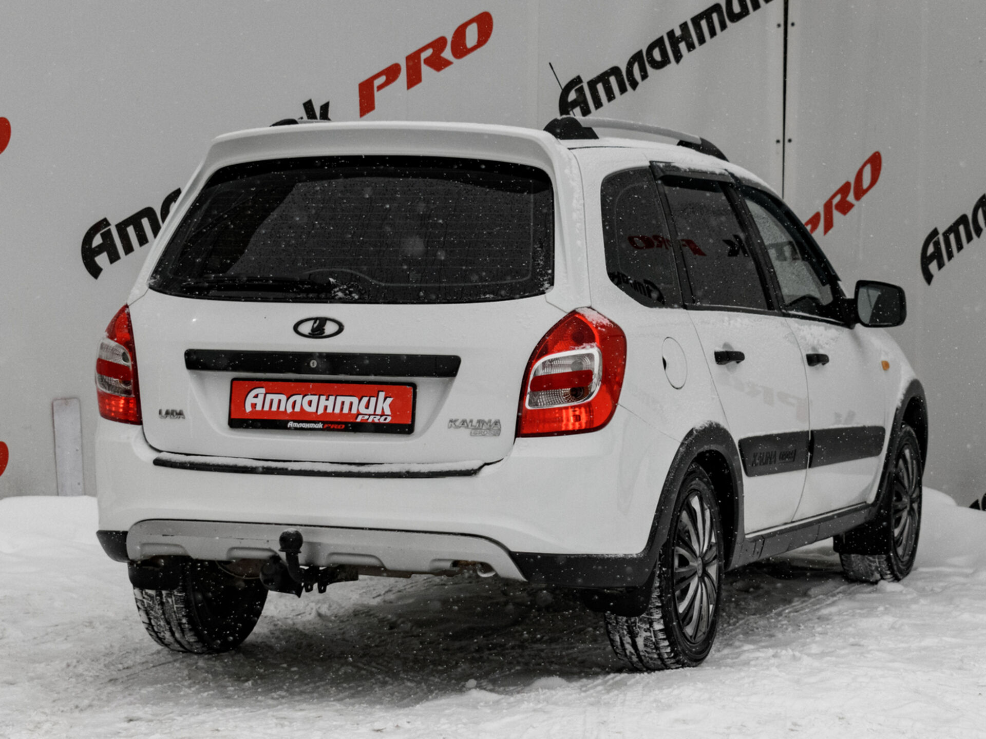 Купить Lada (ВАЗ) Kalina Cross 1.6 MT (106 л.с.), 2015 в Екатеренбурге