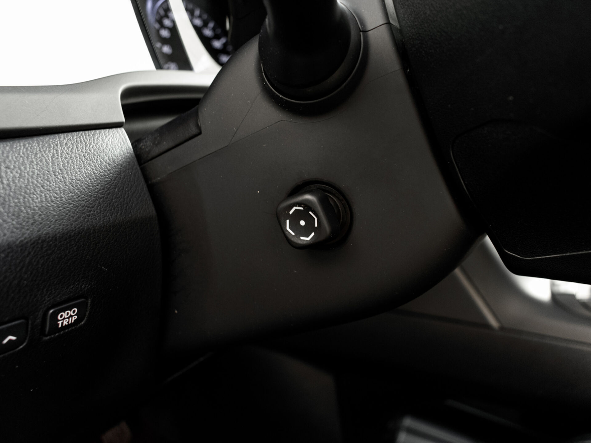 Купить Lexus RX 270 2.7 AT (188 л.с.), 2013 в Екатеренбурге