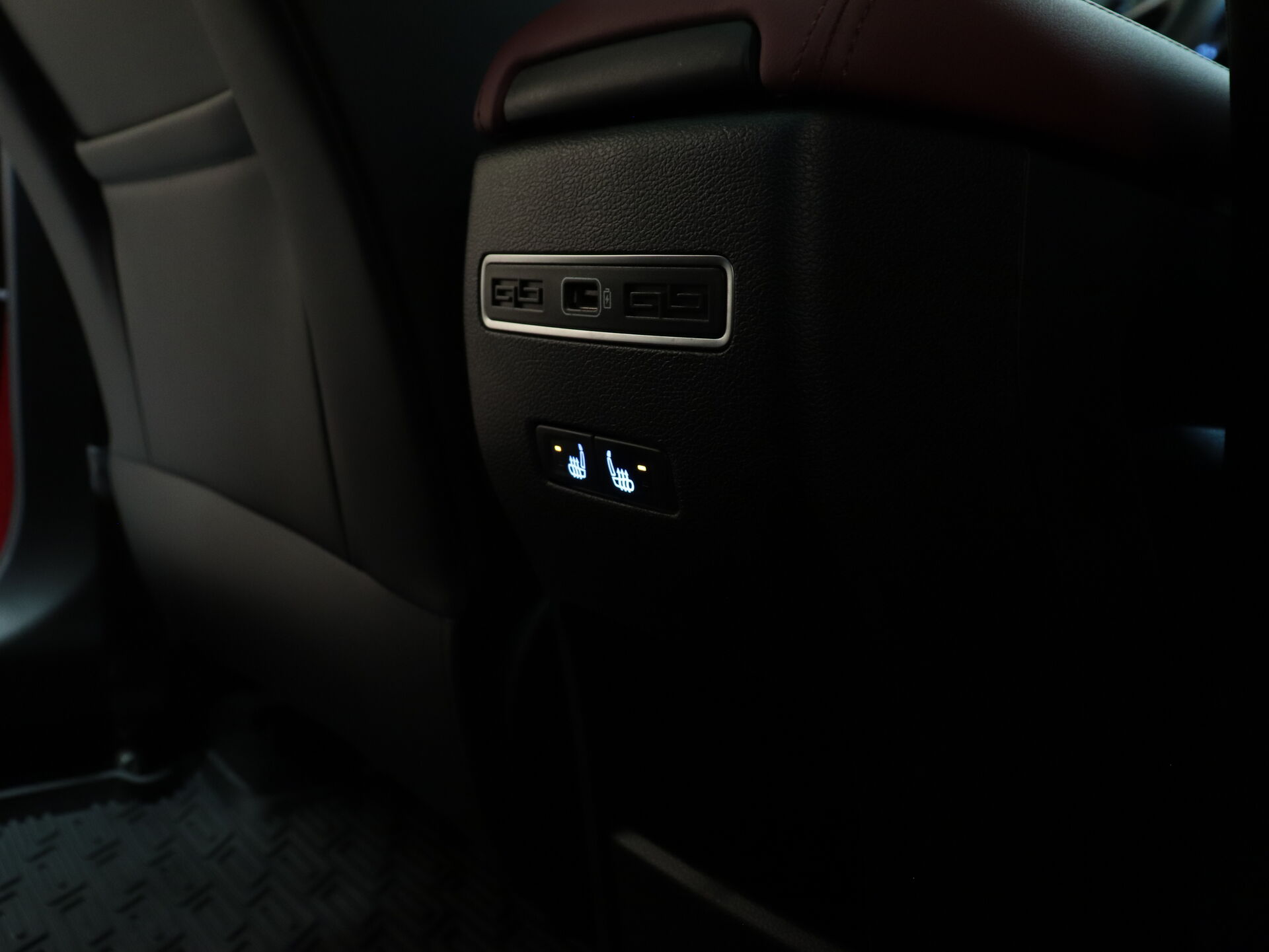 Geely Coolray 2021 24
