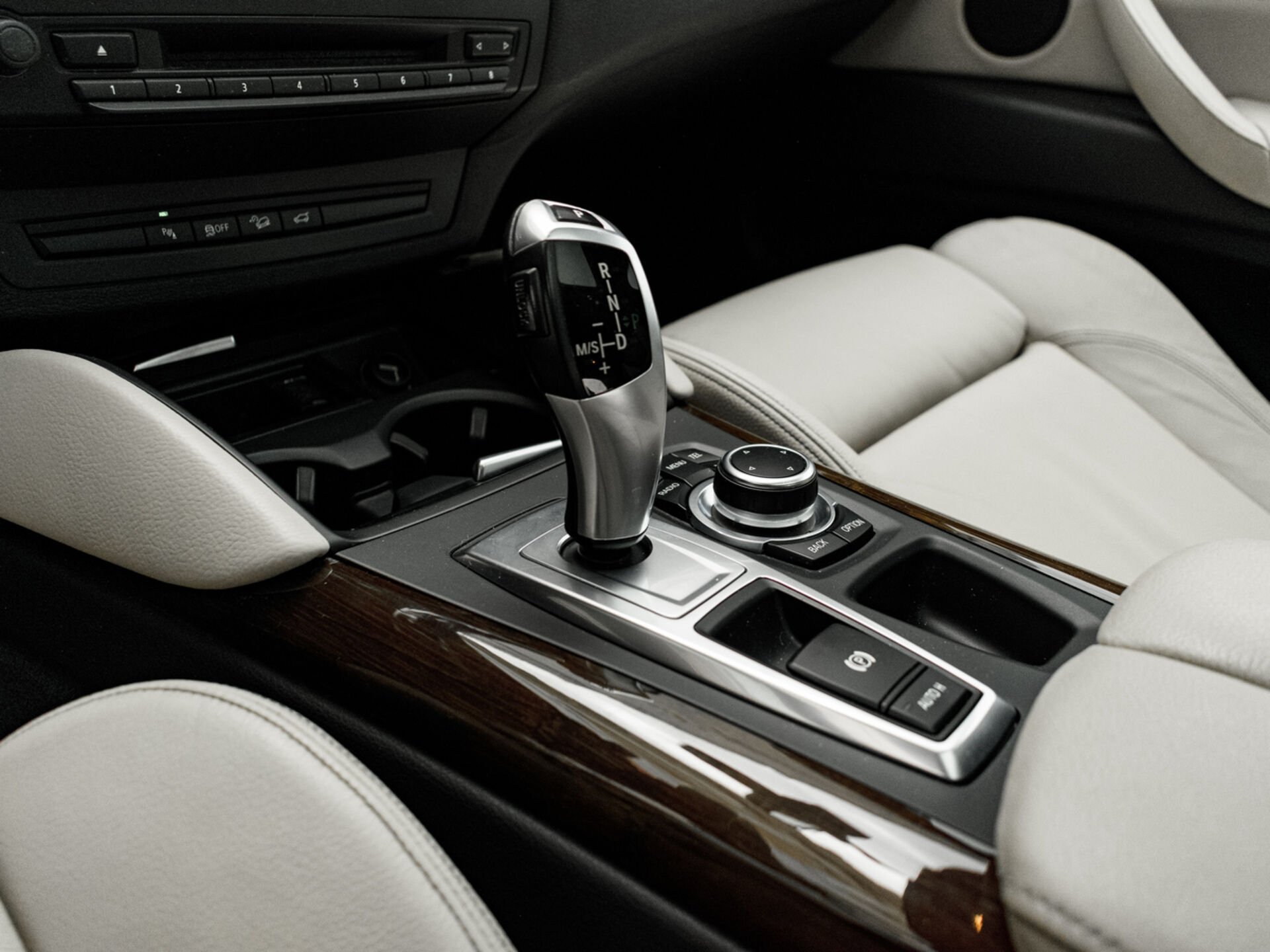 Купить BMW X6 35i 3.0 AT (306 л.с.) 4WD, 2013 в Екатеренбурге