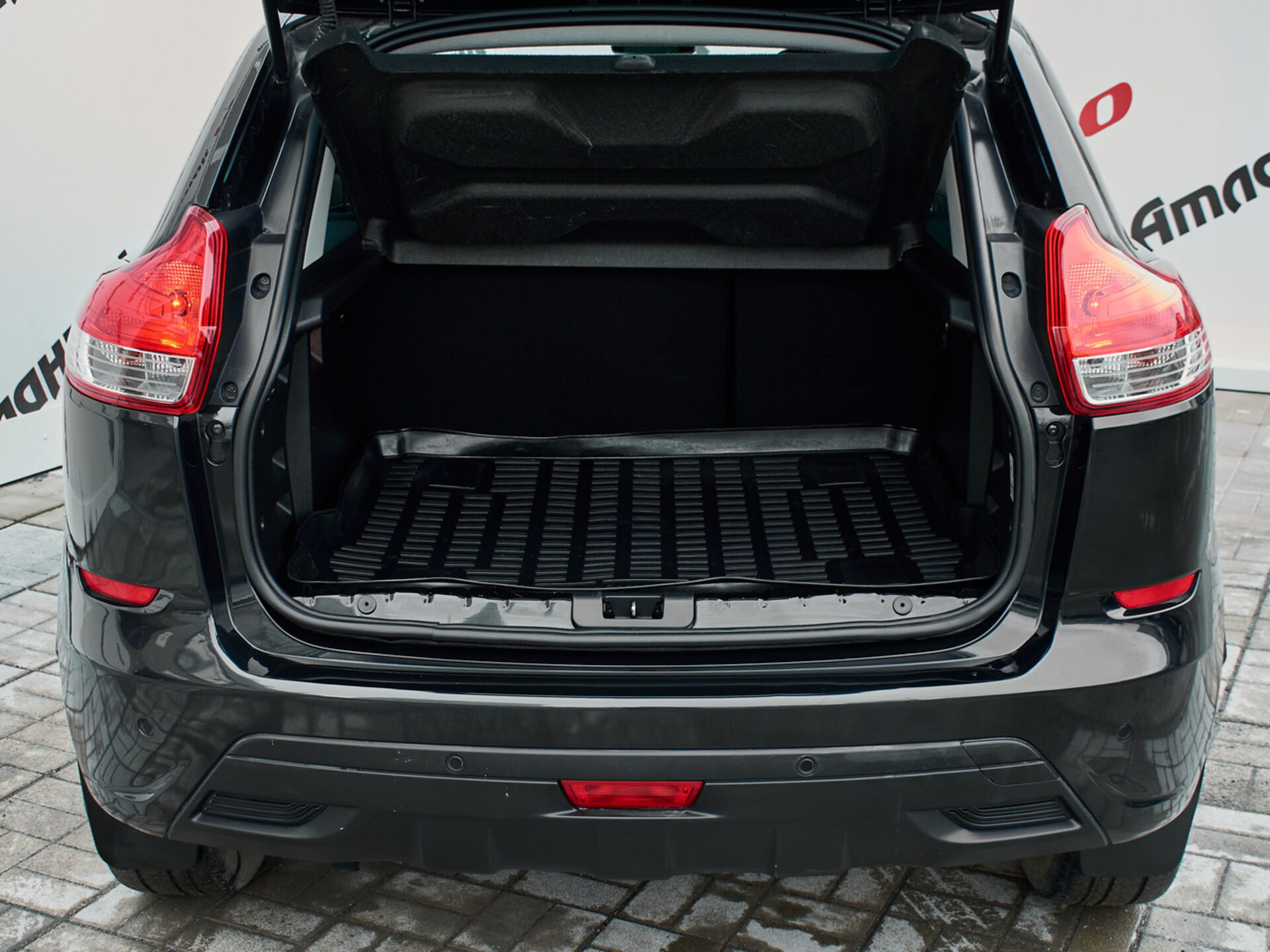 Купить Lada (ВАЗ) XRAY 1.6 MT (106 л.с.), 2017 в Екатеренбурге