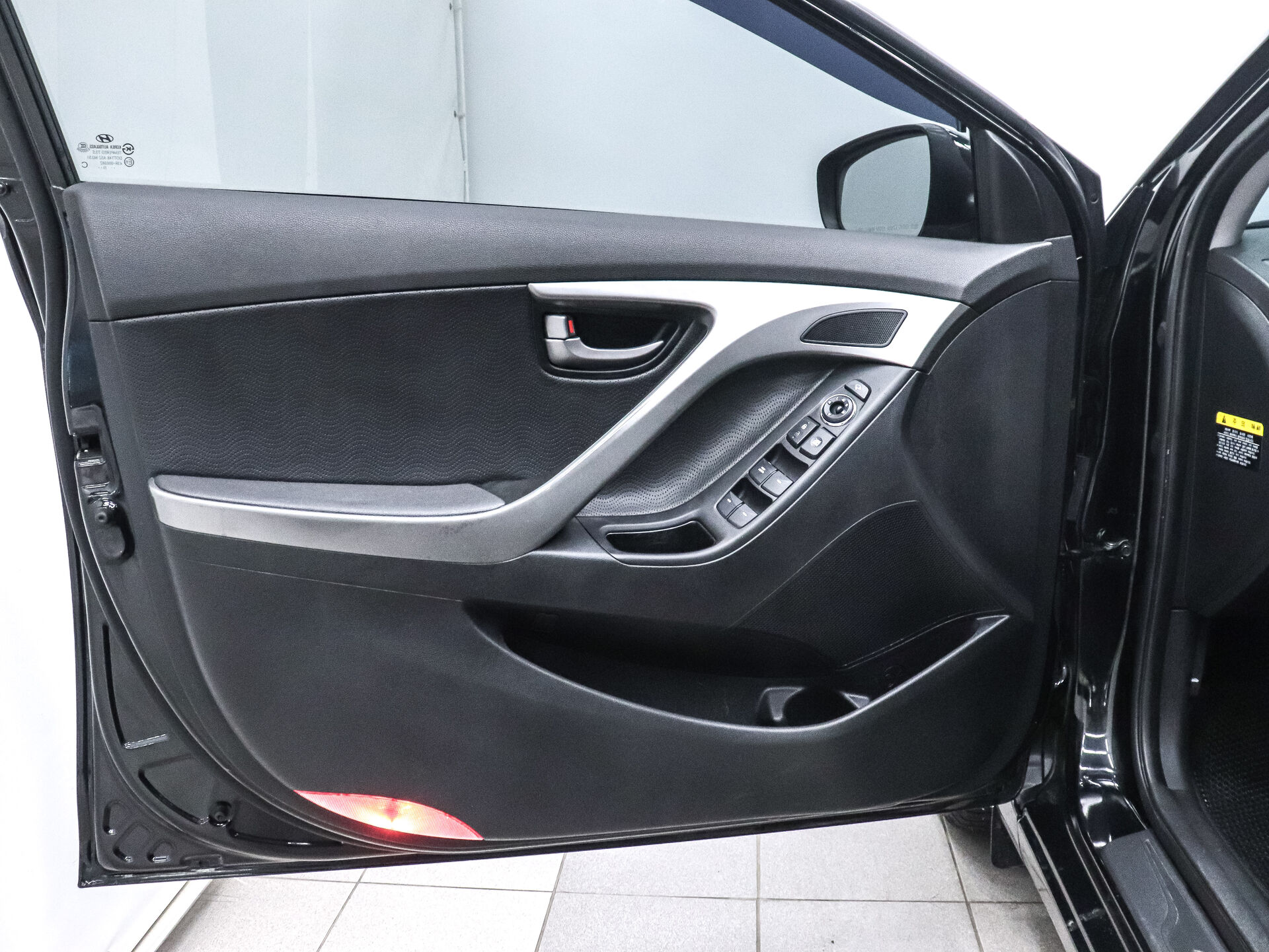 Hyundai Avante 2012 7