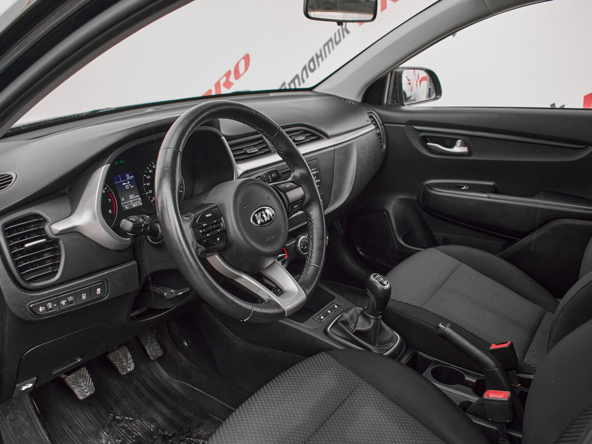 Купить Kia Rio X-Line 1.4 MT (100 л.с.), 2020 в Екатеренбурге