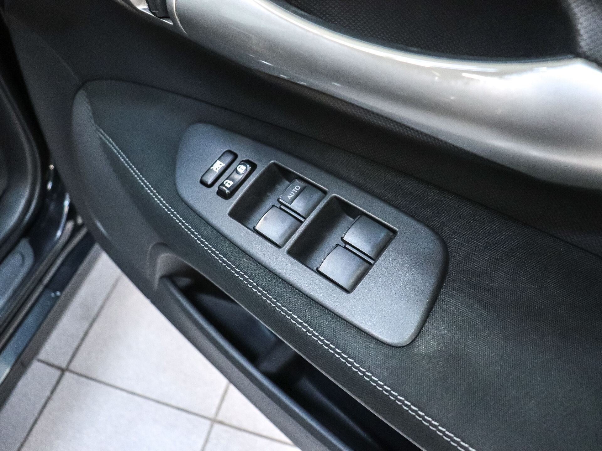 Toyota Auris 2010 7