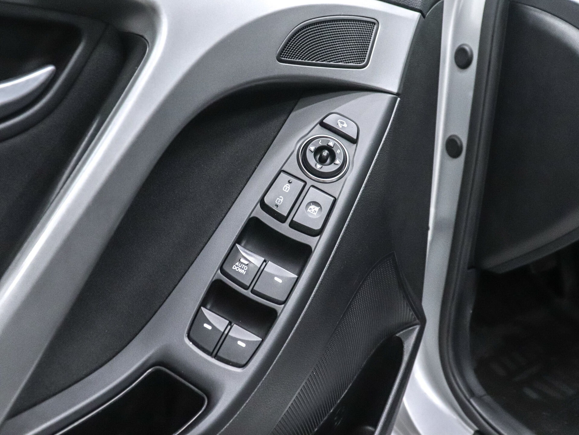 Hyundai Elantra 2013 8