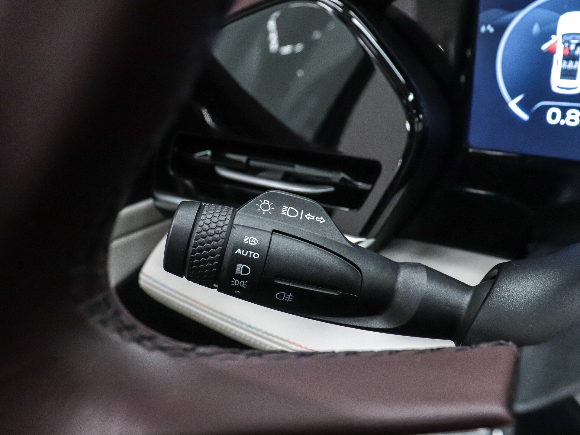 Geely Monjaro 2022 13