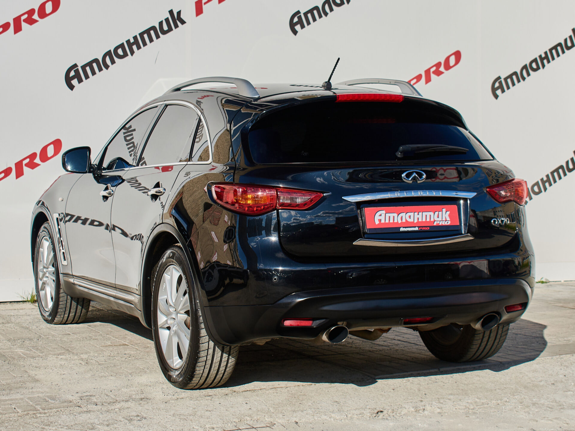 Купить Infiniti QX70 3.0d AT (238 л.с.) 4WD, 2014 в Екатеренбурге
