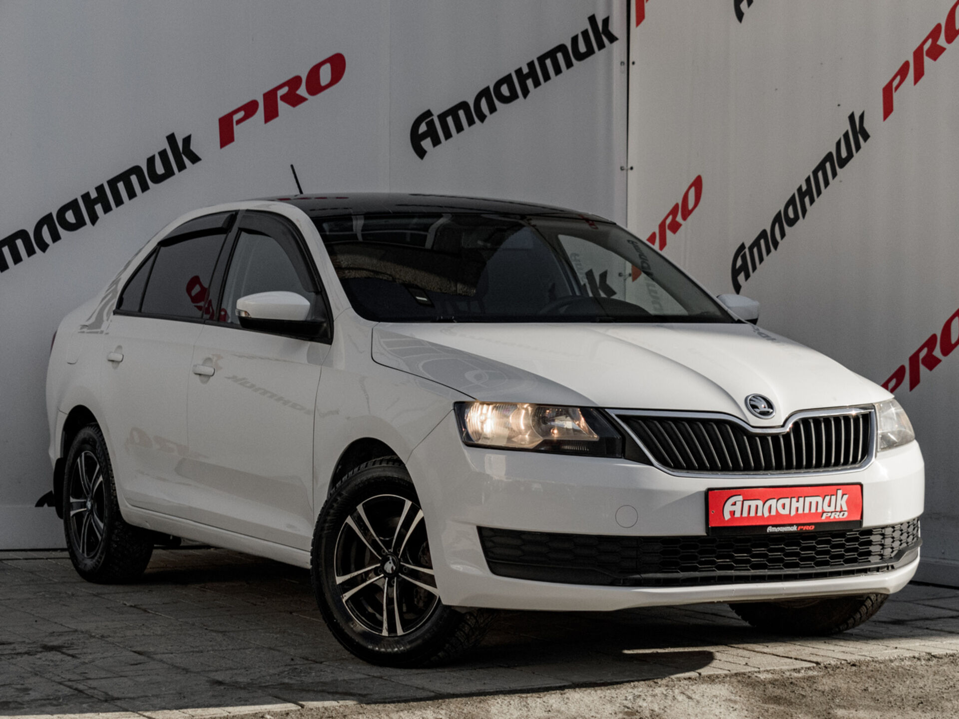 Купить Skoda Rapid 1.6 AT (110 л.с.), 2017 в Екатеренбурге