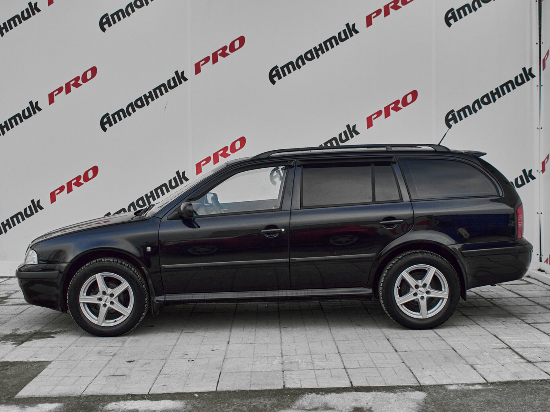 Купить Skoda Octavia 1.6 MT (102 л.с.), 2008 в Екатеренбурге