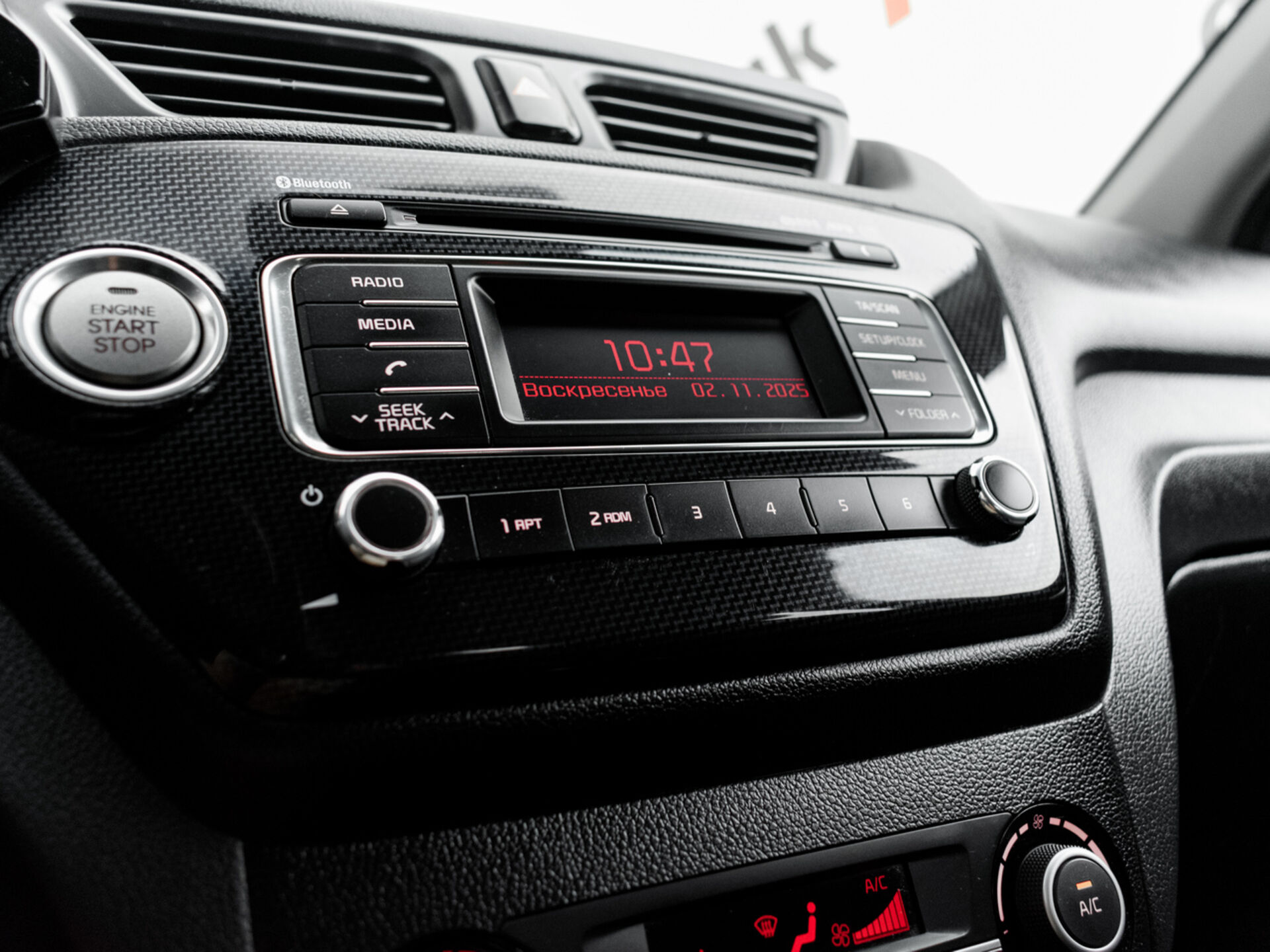 Купить Kia Rio 1.6 AT (123 л.с.), 2015 в Екатеренбурге