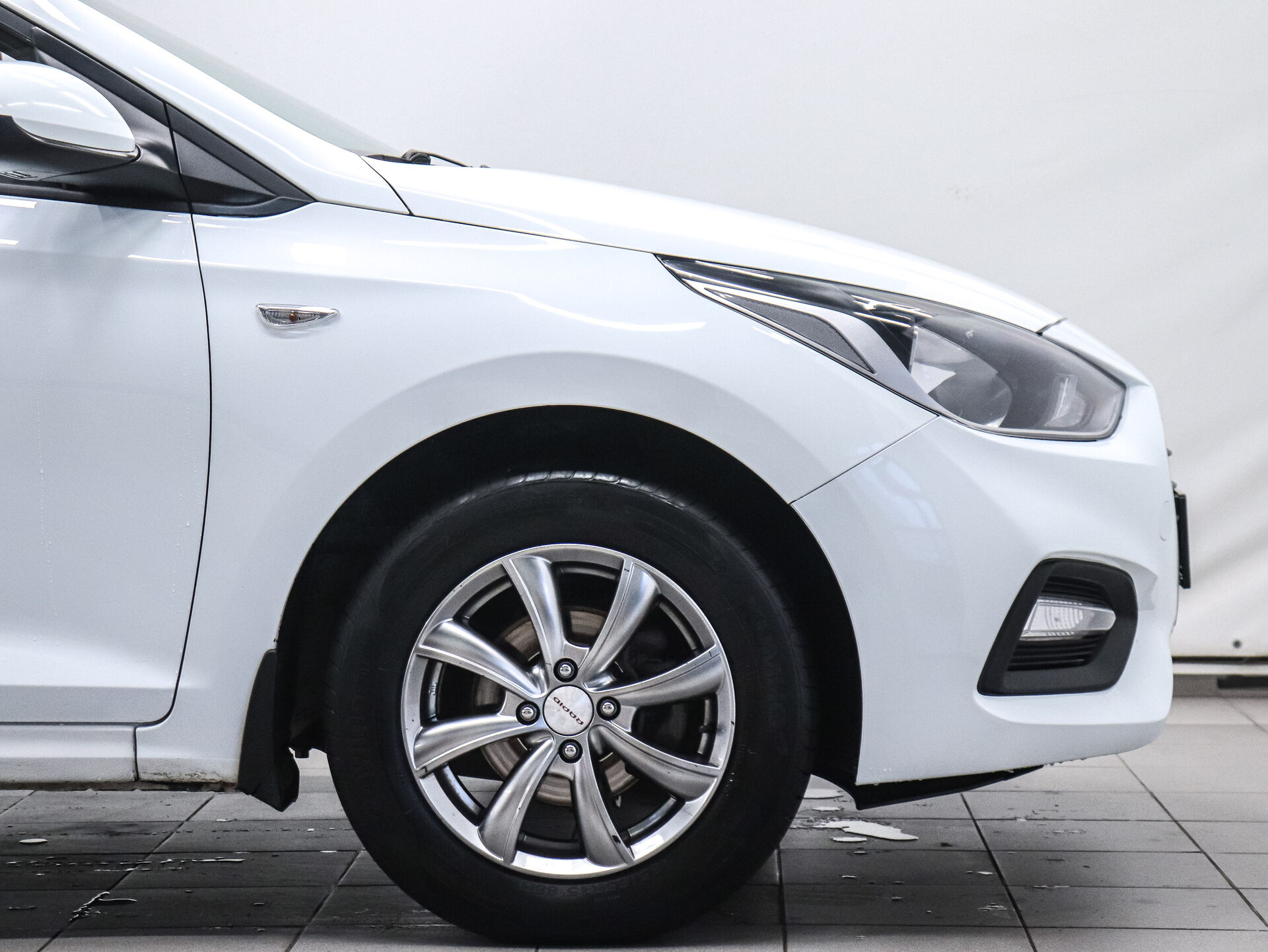 Hyundai Solaris 2018 23