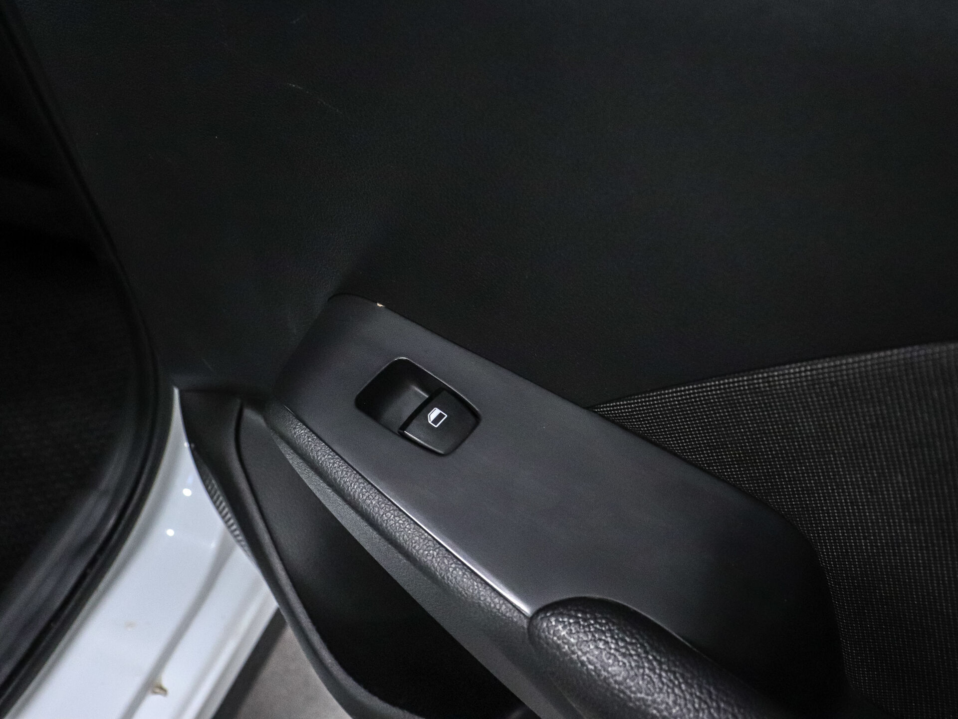 Hyundai Solaris 2018 18