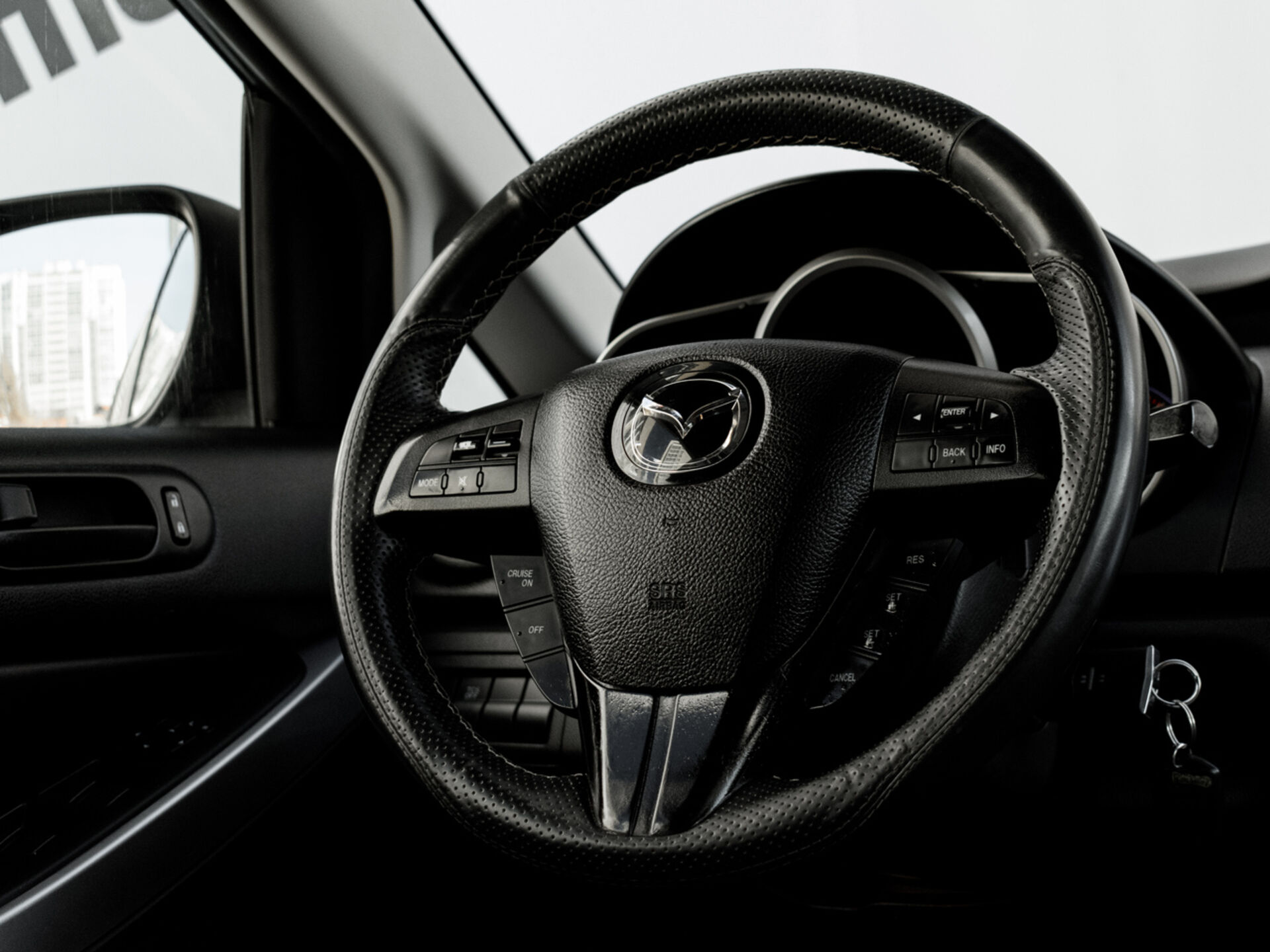 Купить Mazda CX-7 2.5 AT (163 л.с.), 2011 в Екатеренбурге