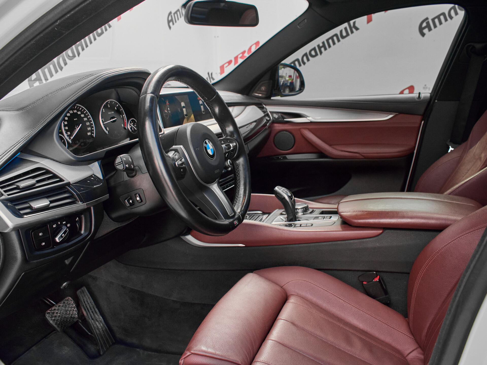 Купить BMW X6 40d 3.0d AT (313 л.с.) 4WD, 2016 в Екатеренбурге