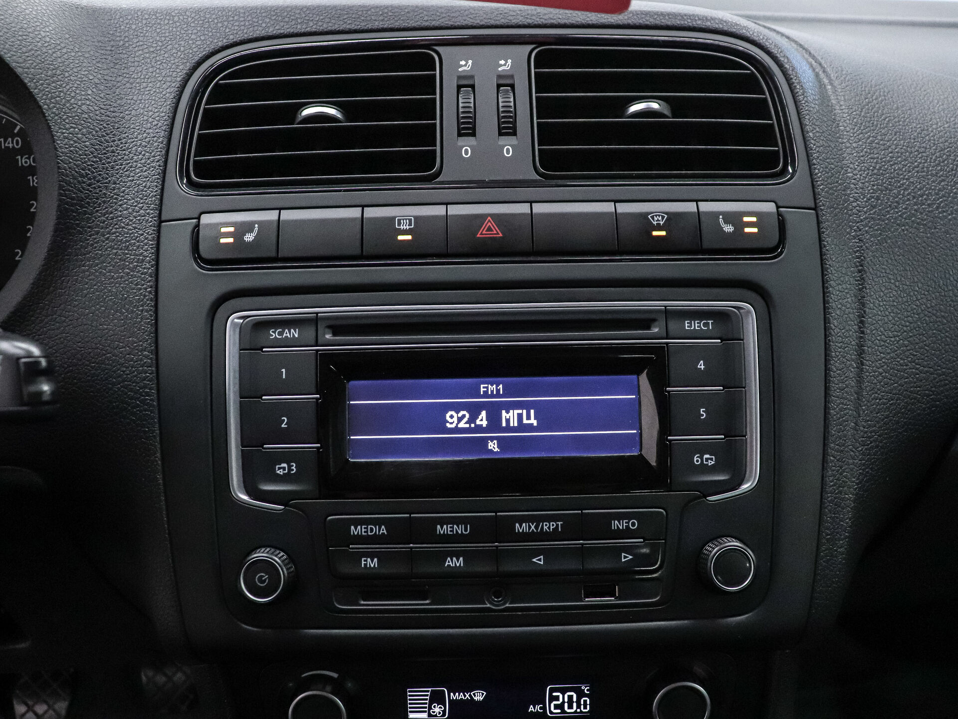 Volkswagen Polo 2014 12