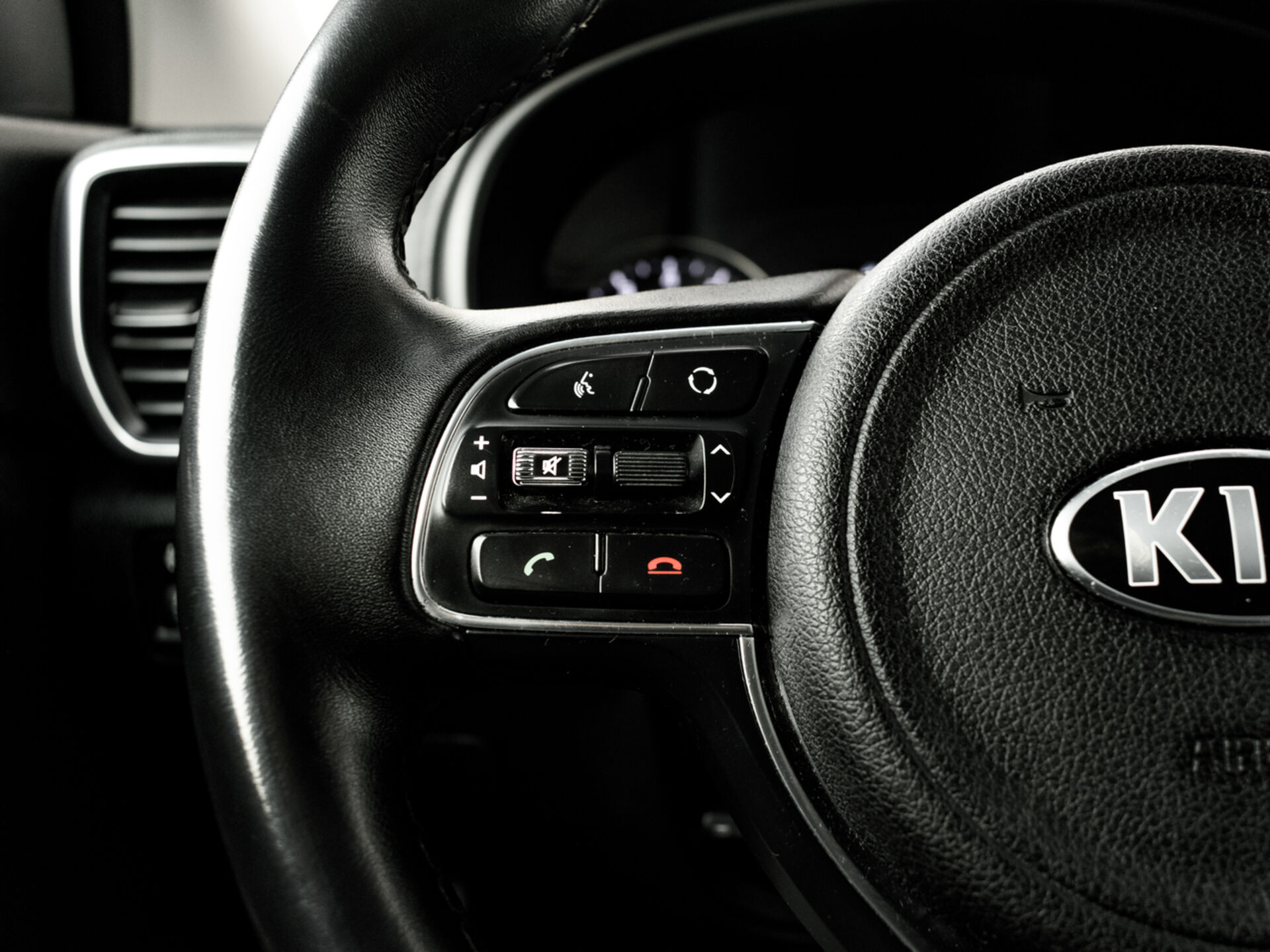 Купить Kia Sportage 2.0 AT (150 л.с.), 2017 в Екатеренбурге