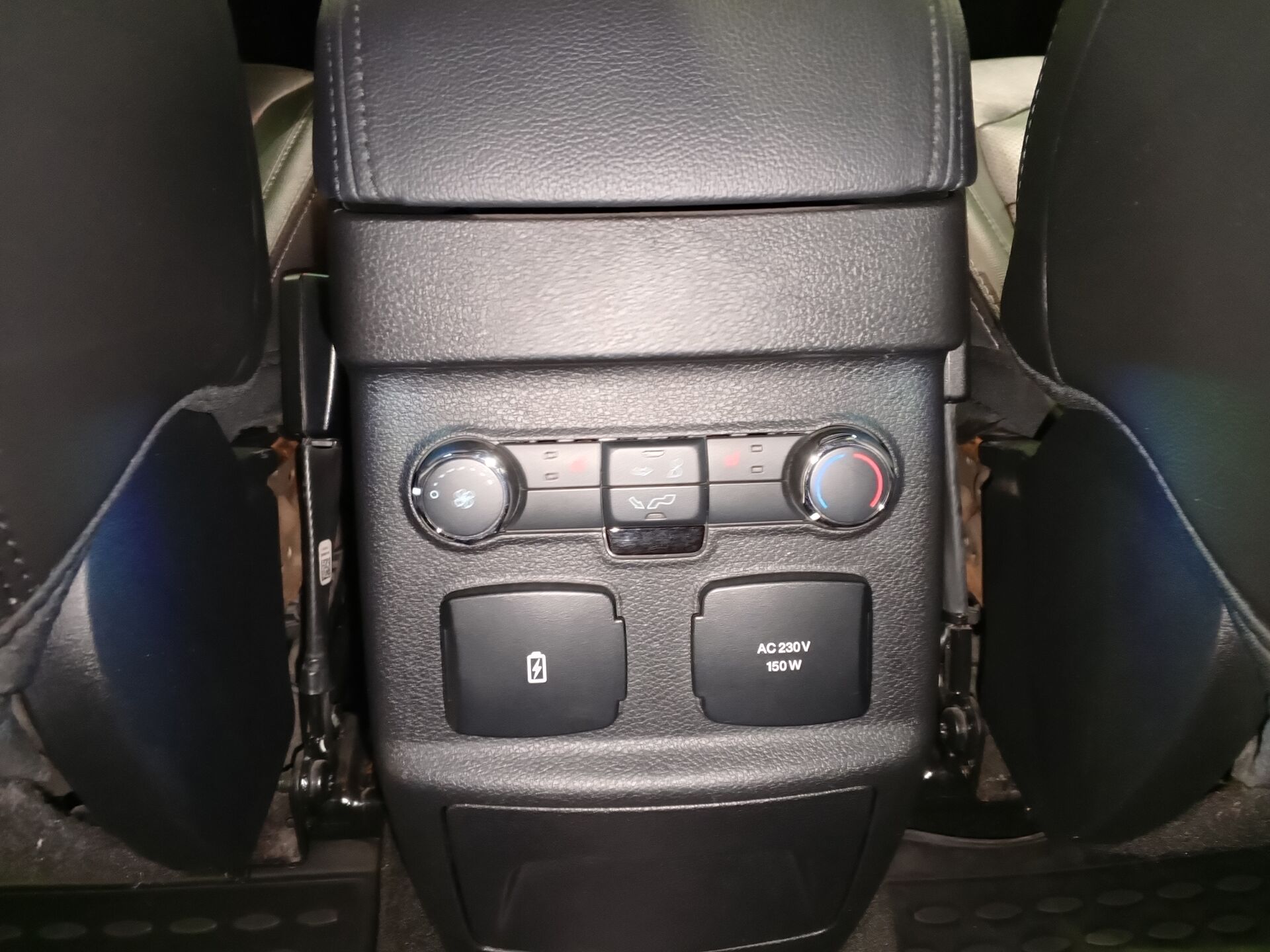Ford Explorer, 1869000₽ - вид 18