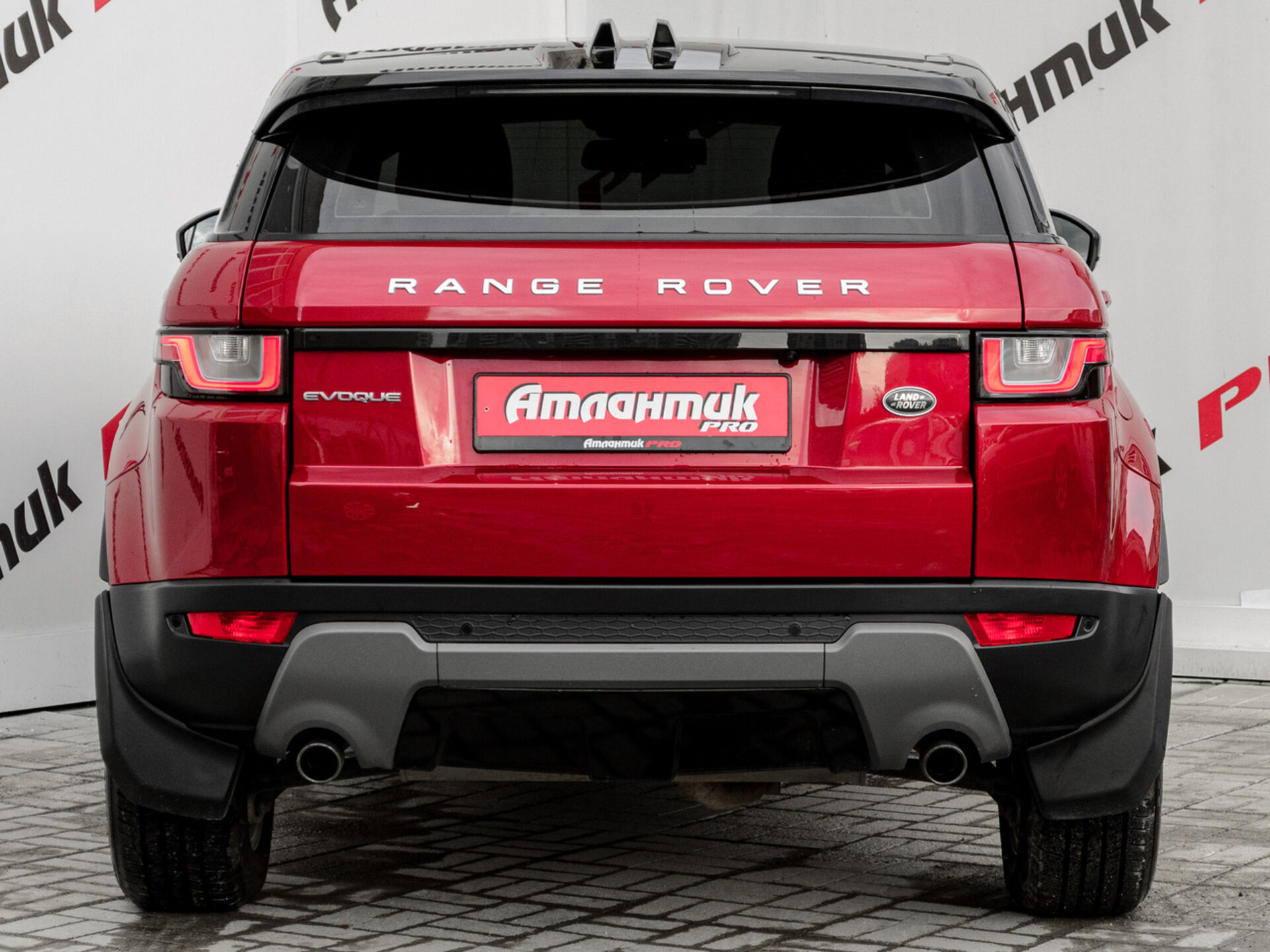 Купить Land Rover Range Rover Evoque 2.0d AT (150 л.с.) 4WD, 2017 в Екатеренбурге
