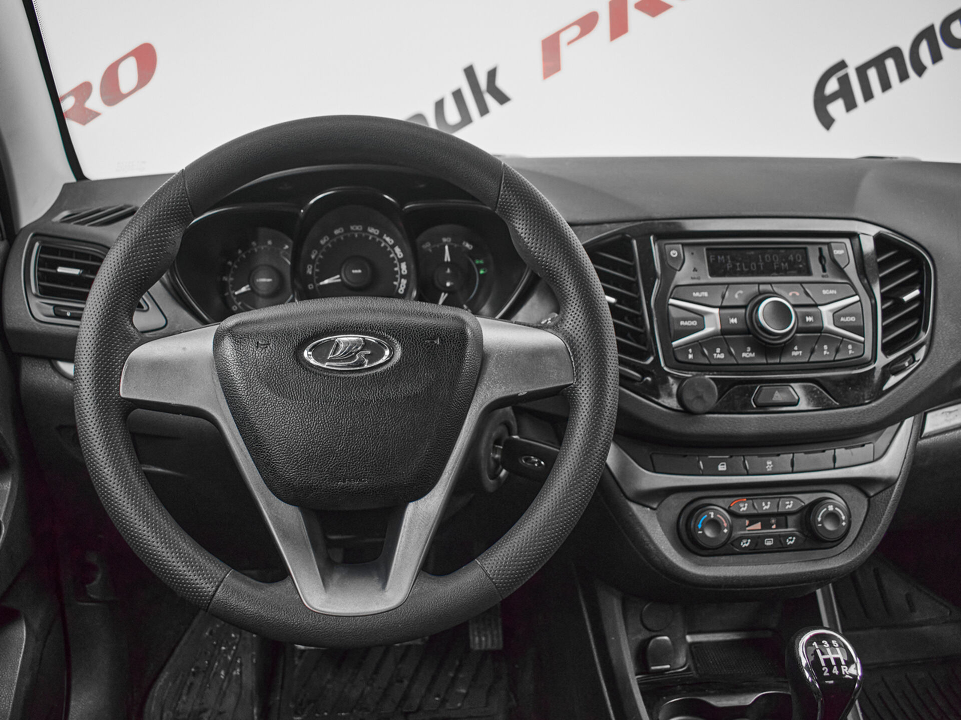 Купить Lada (ВАЗ) Vesta 1.6 MT (106 л.с.), 2016 в Екатеренбурге