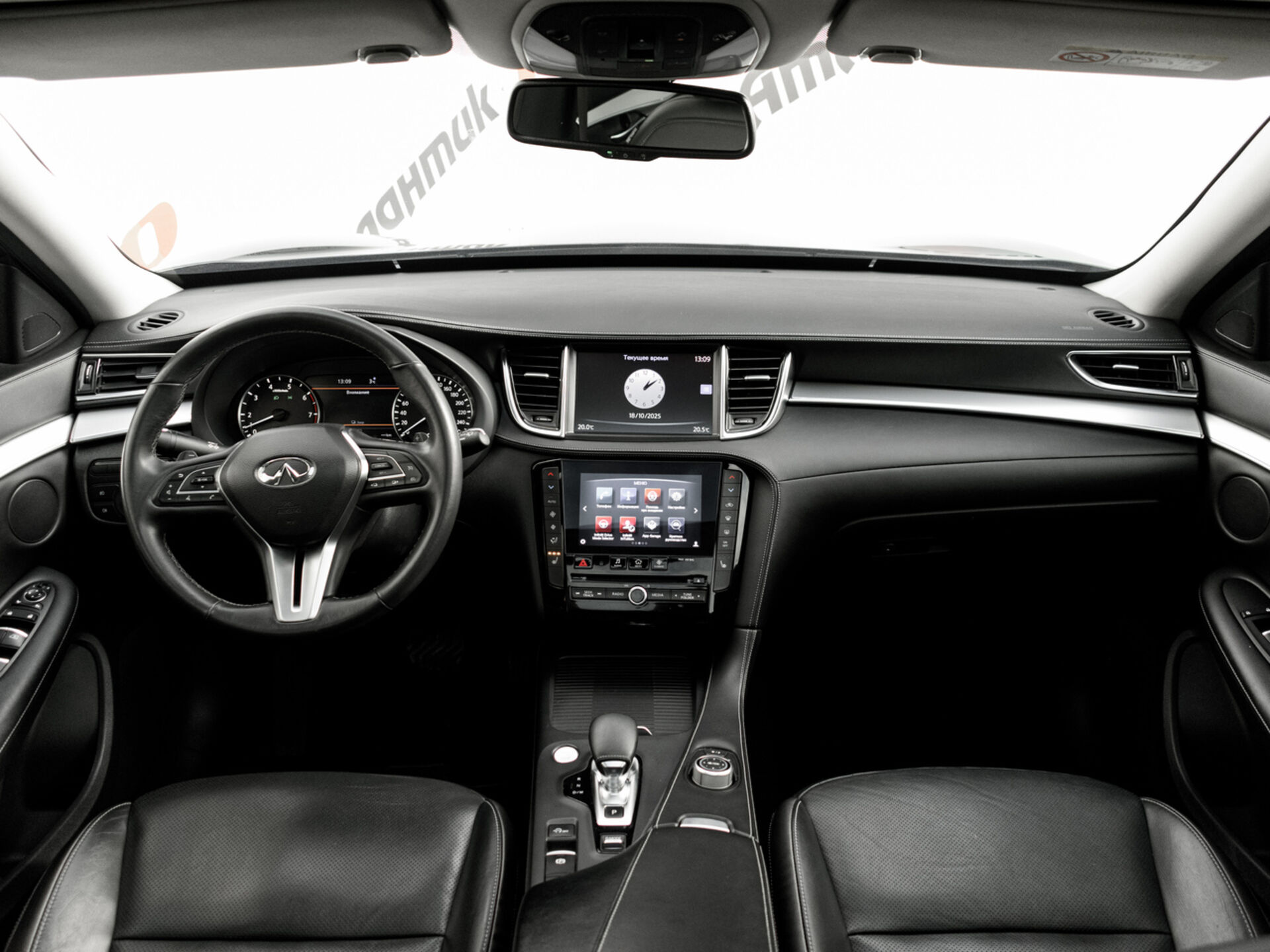 Купить Infiniti QX50 2.0 CVT (249 л.с.) 4WD, 2019 в Екатеренбурге